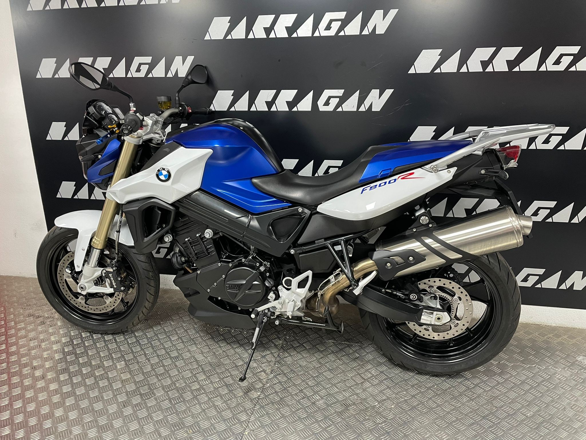 F 800R