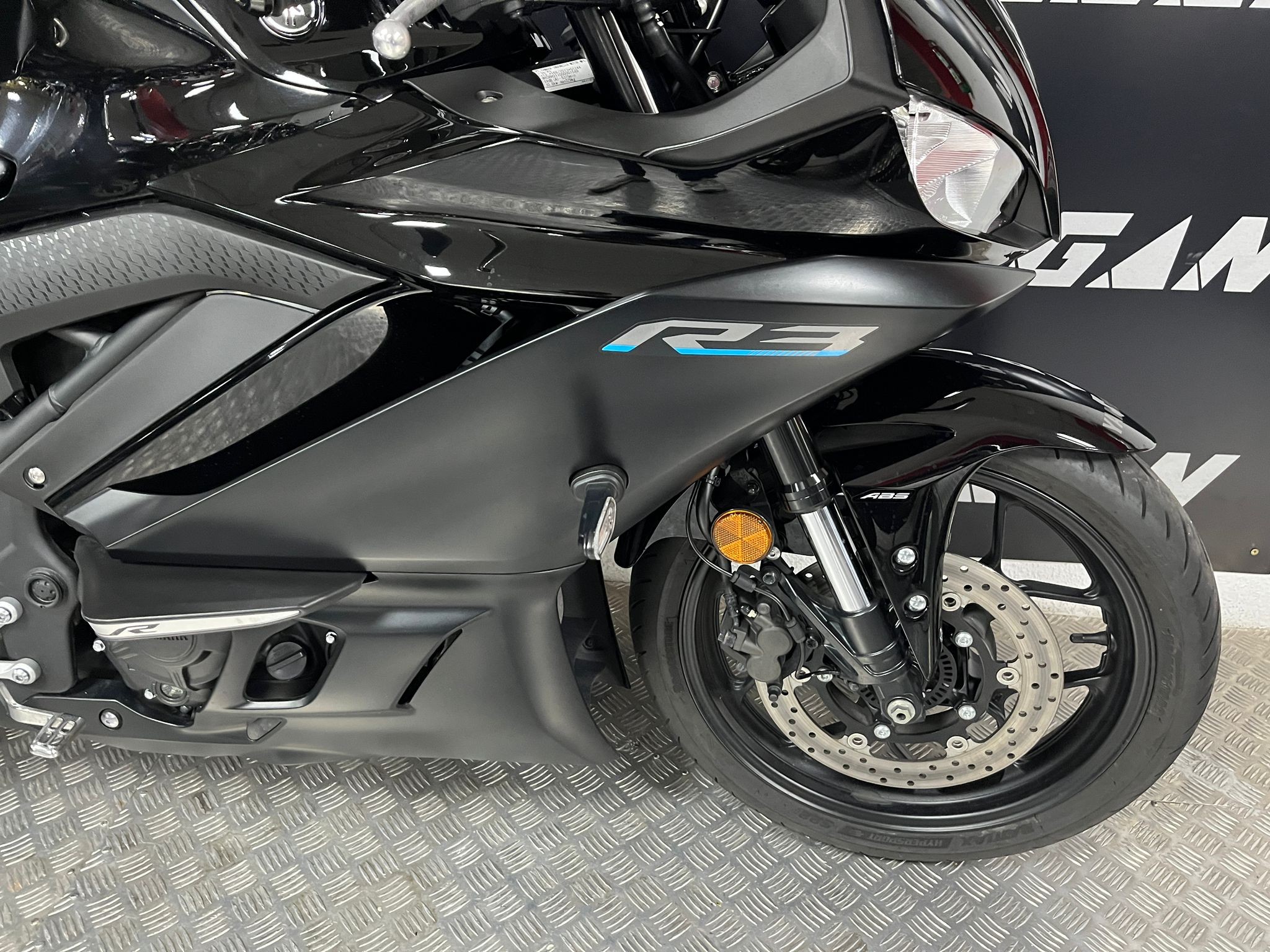 YZF-R3