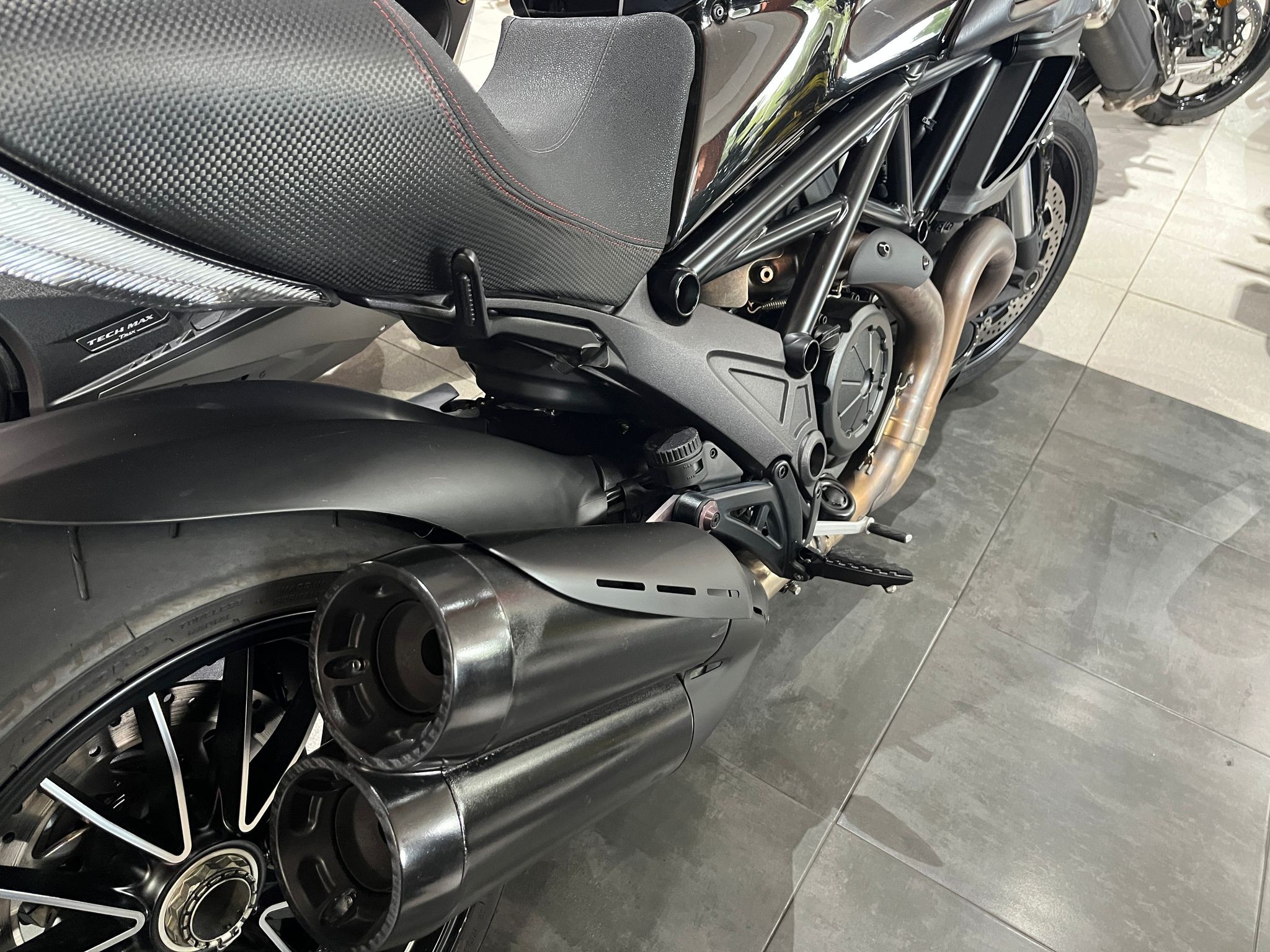 DIAVEL