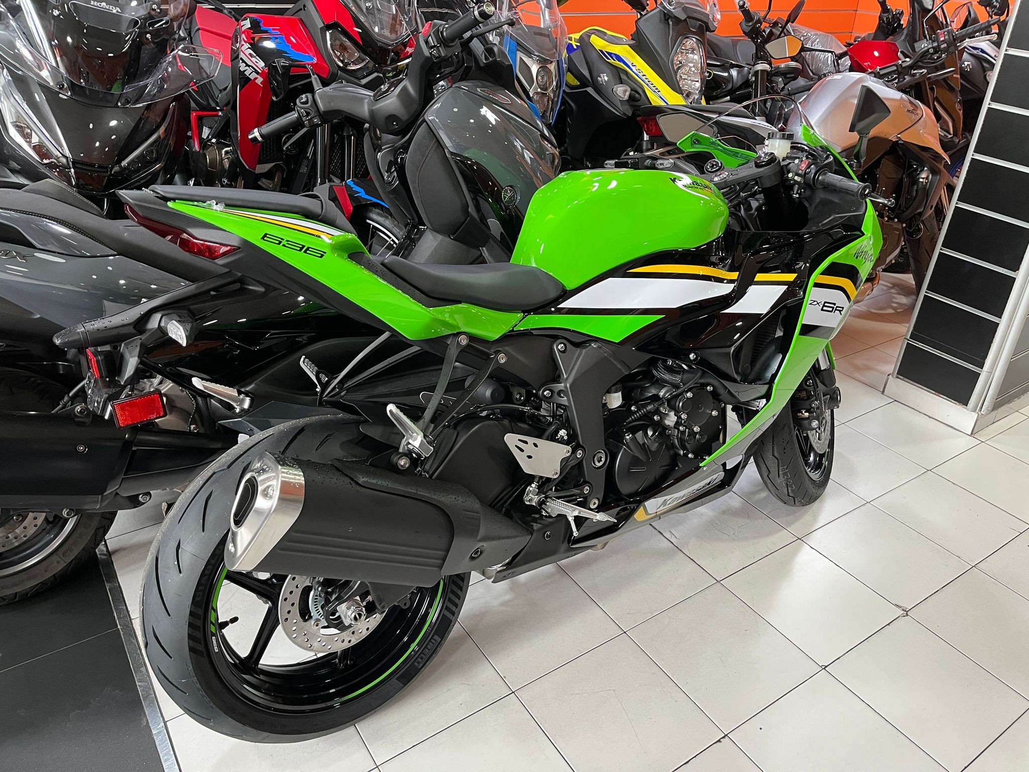 ZX6R (ENTREGA INMEDIATA)