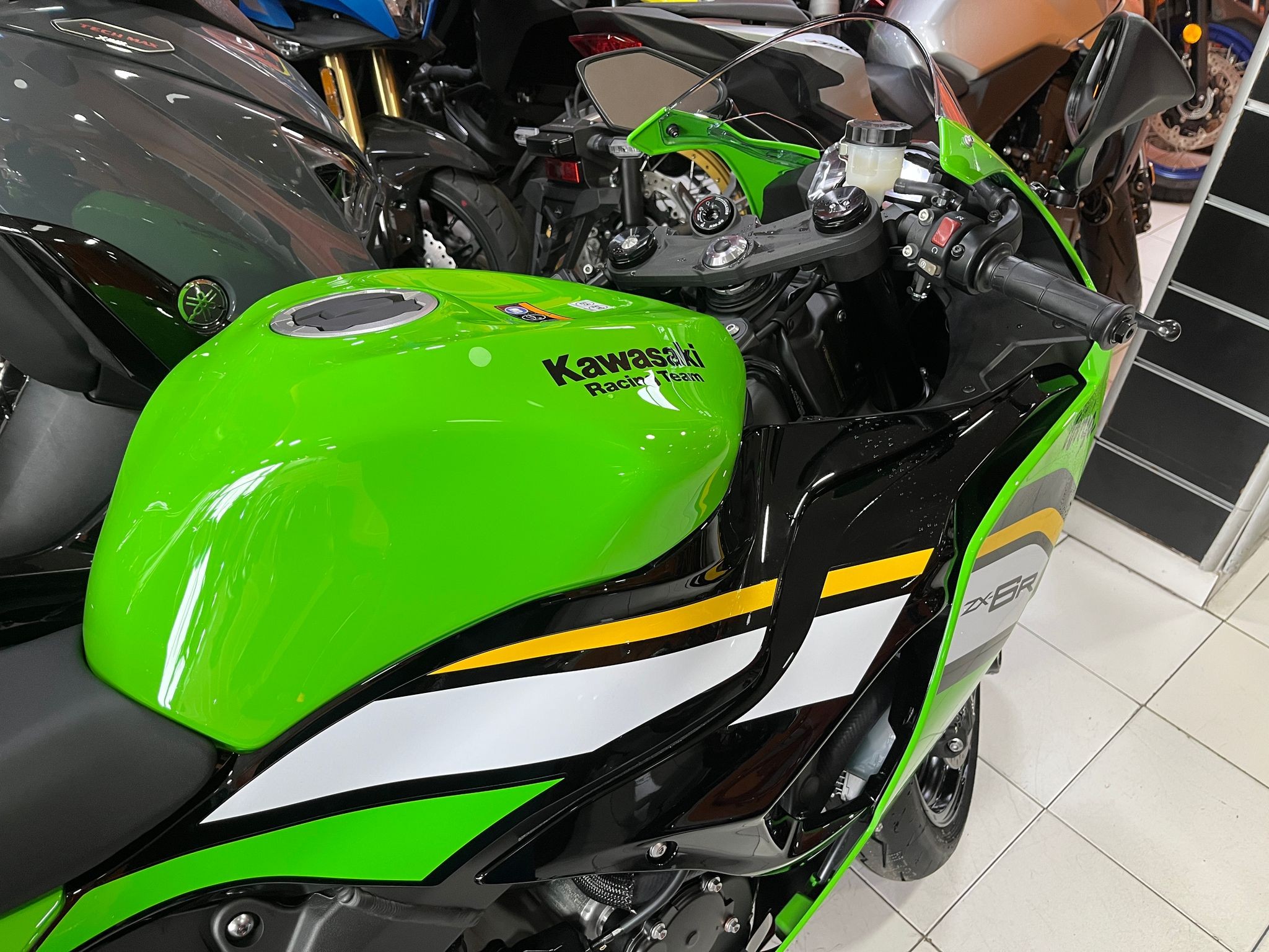 ZX6R (ENTREGA INMEDIATA)