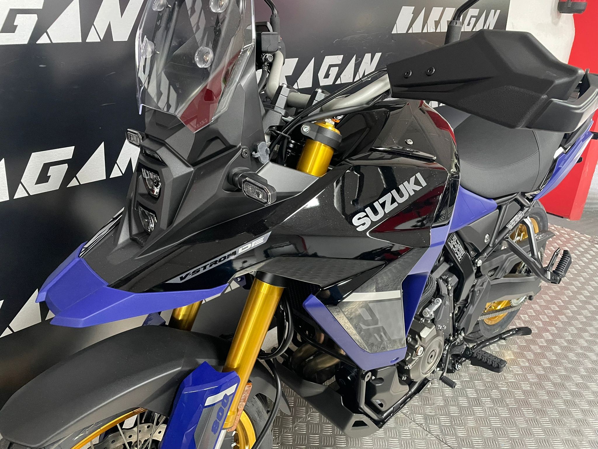 V-STROM 800 DE