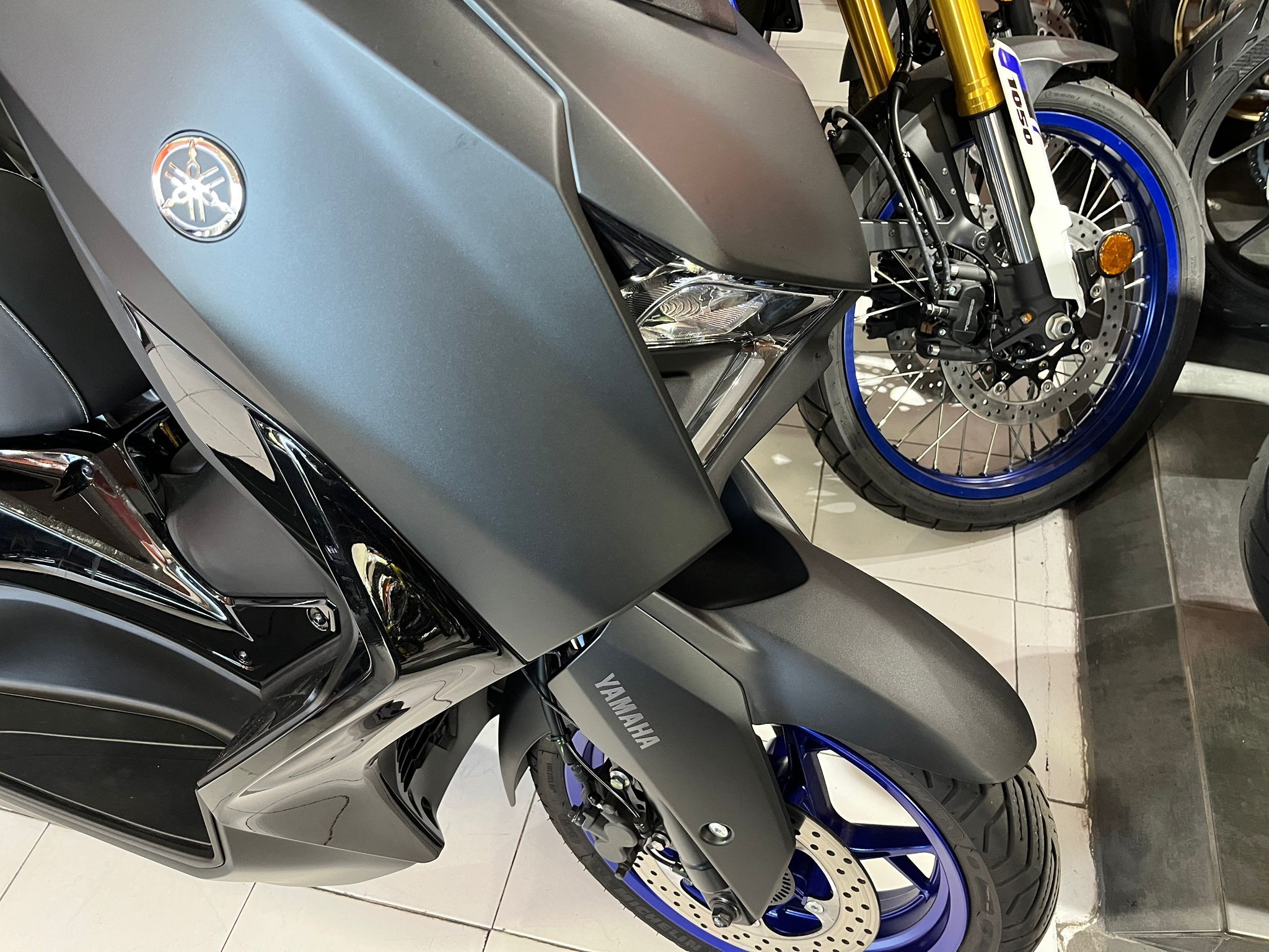 X-MAX 125
