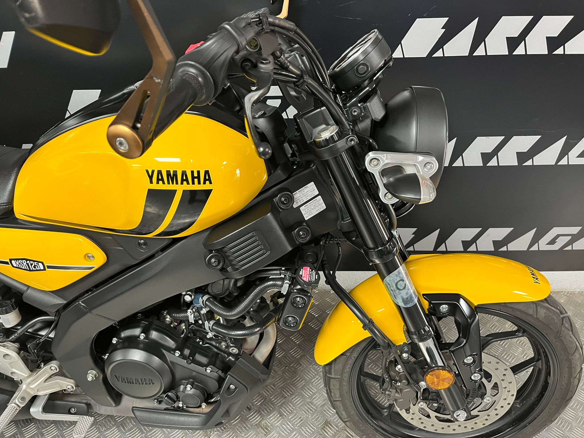 XSR 125