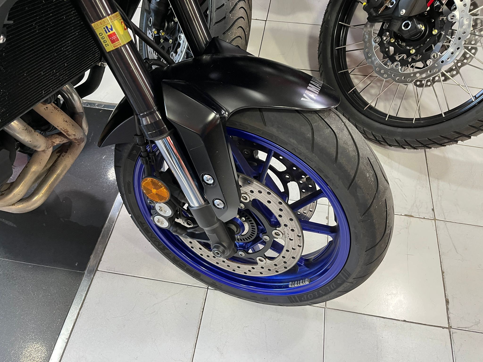 TRACER 900