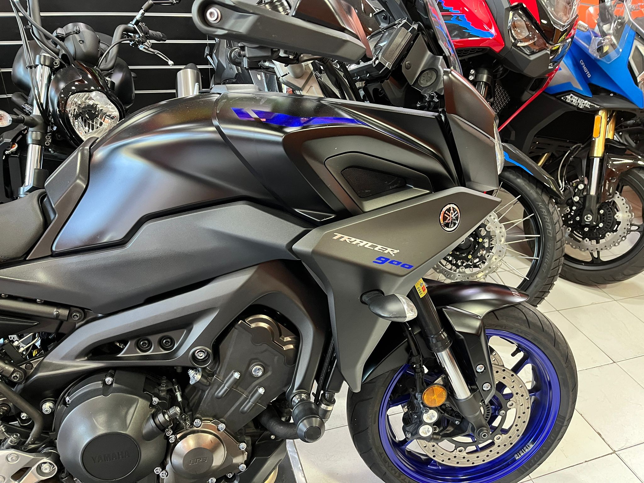 TRACER 900
