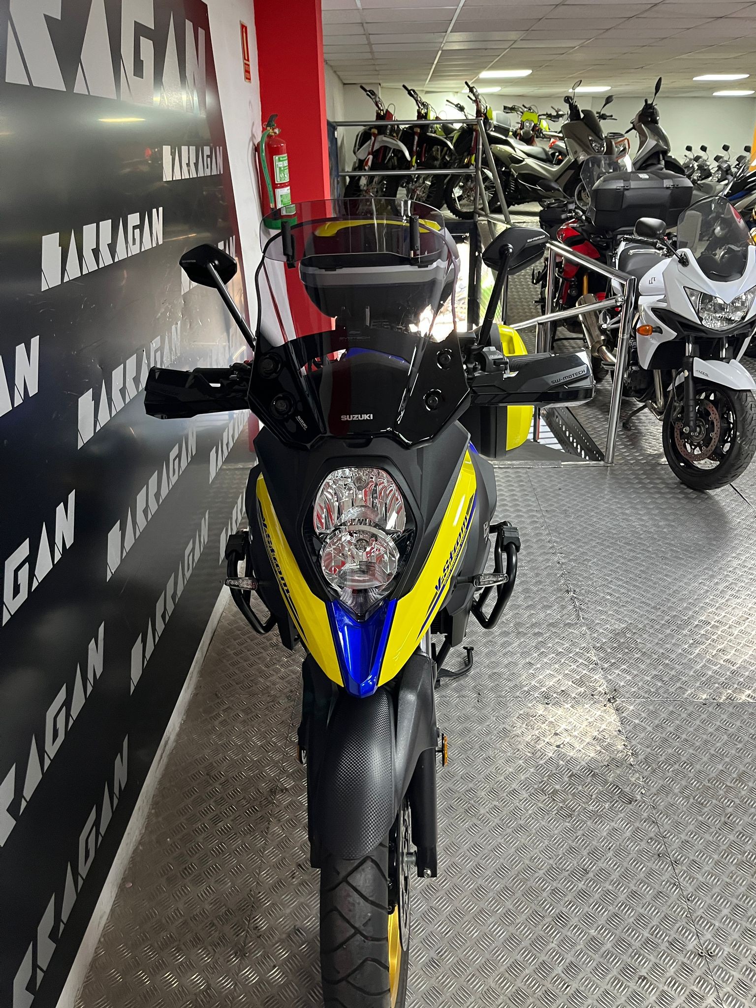 V STROM 650 XT