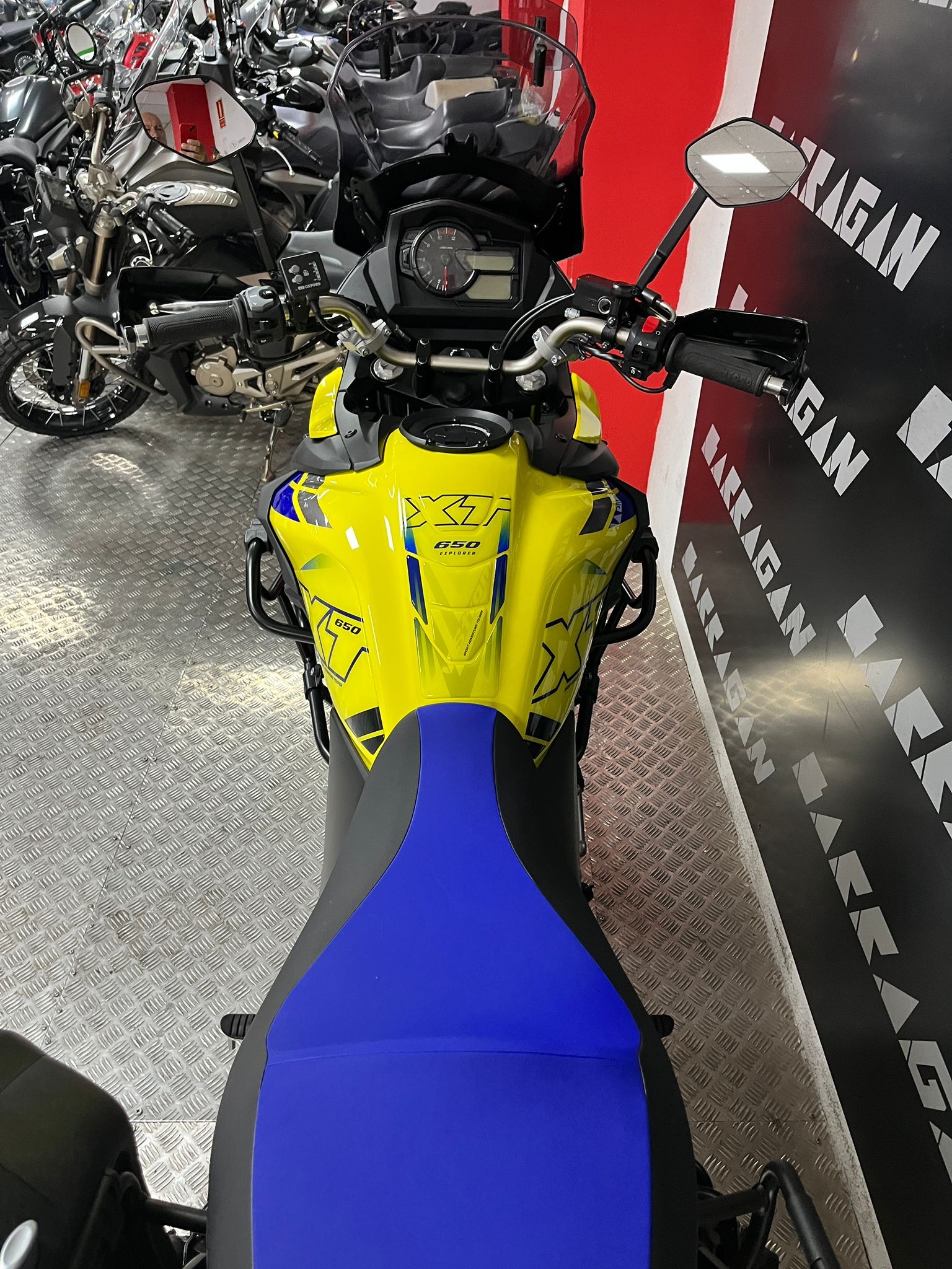 V STROM 650 XT