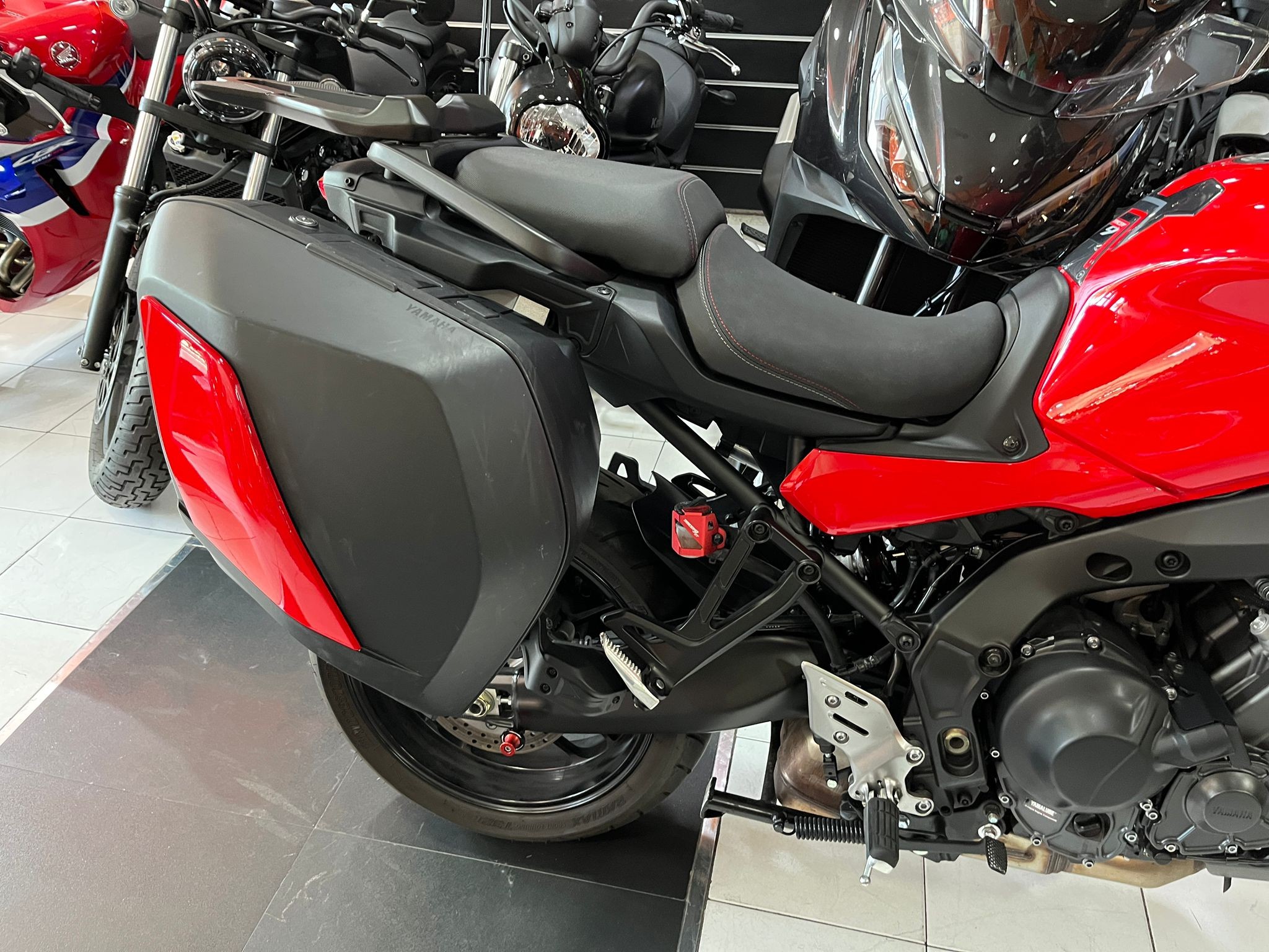 TRACER 9 GT