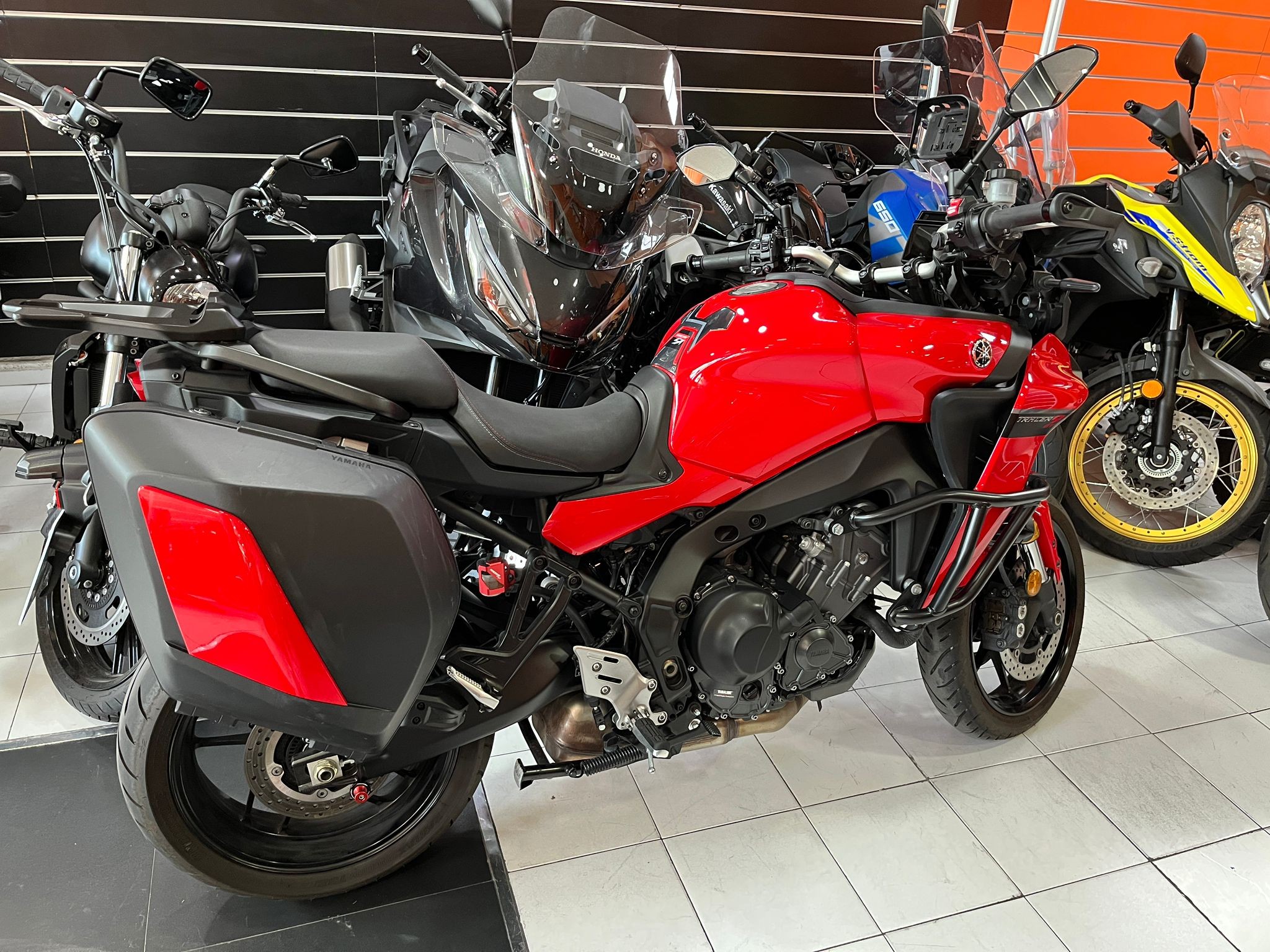 TRACER 9 GT