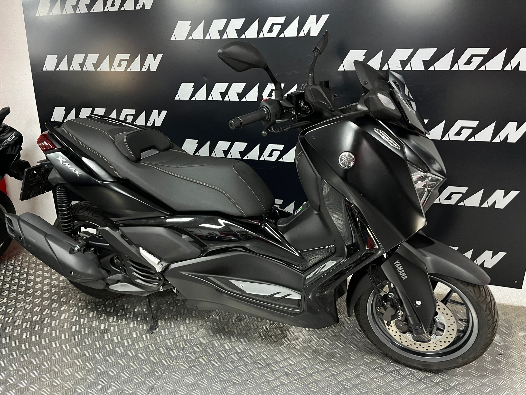 XMAX 125 TECH MAX