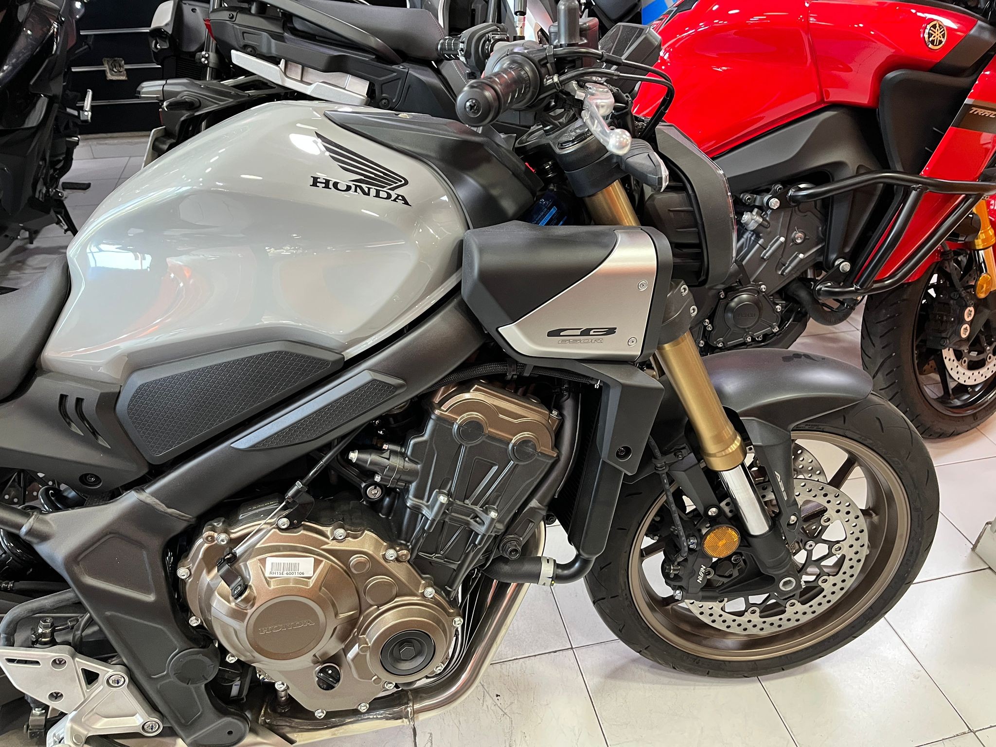 CB 650 R