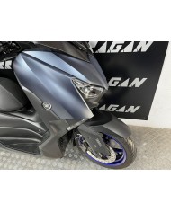XMAX 300