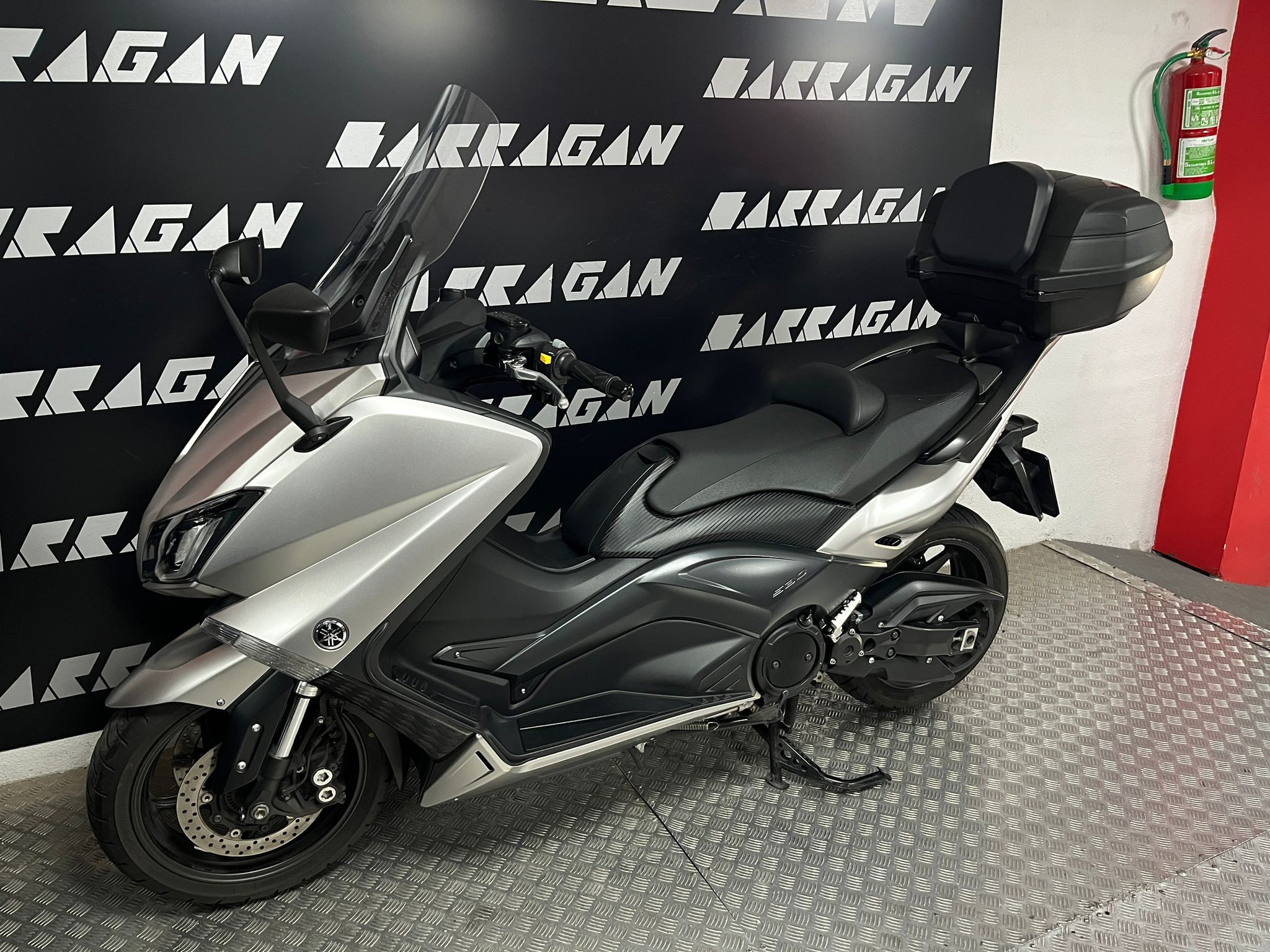 TMAX 530