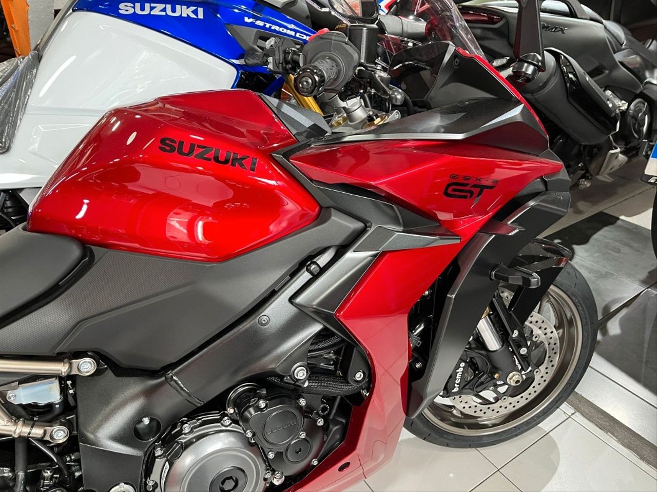 GSX-S 1000 GT