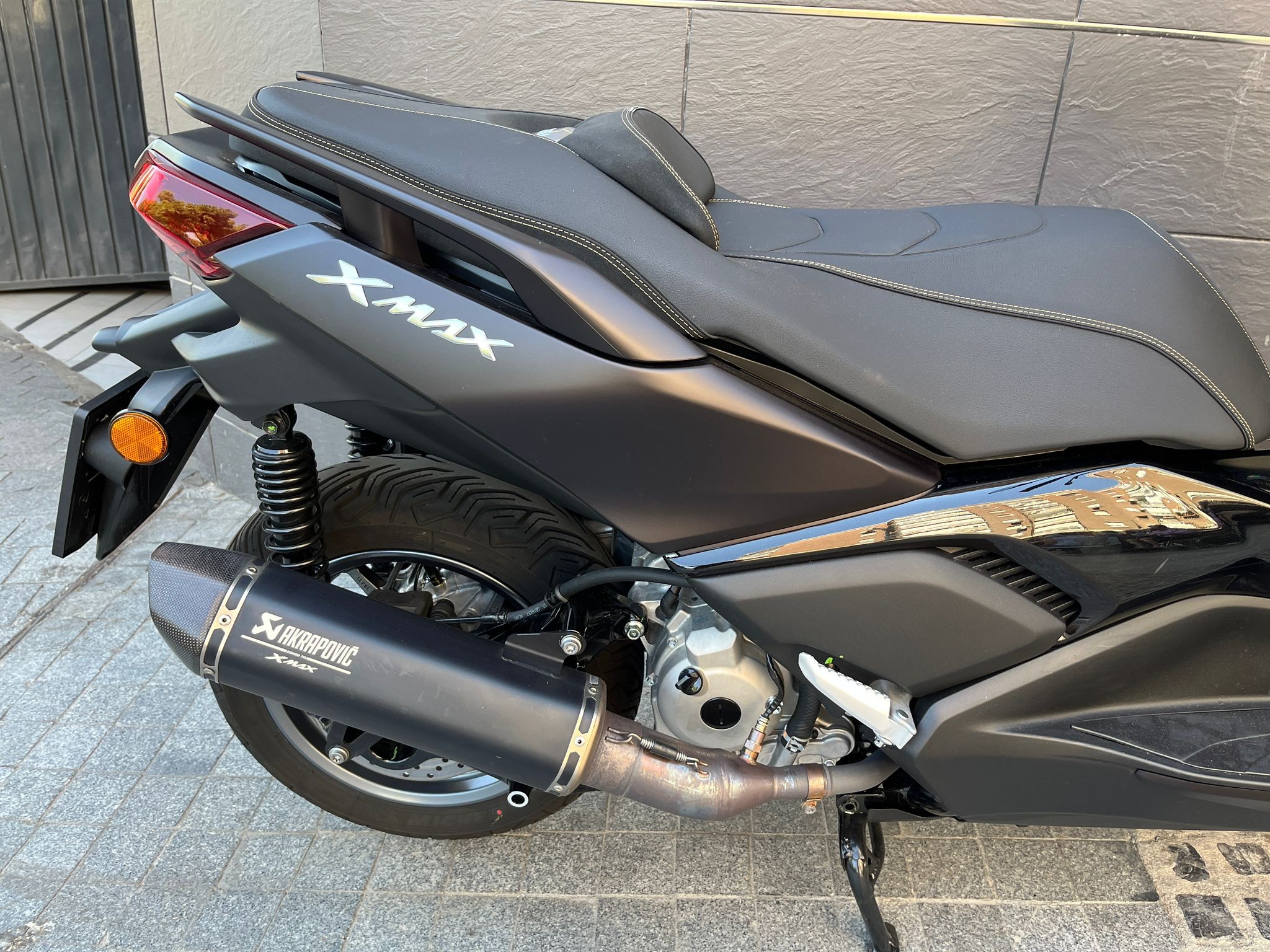 XMAX 300 TECH MAX