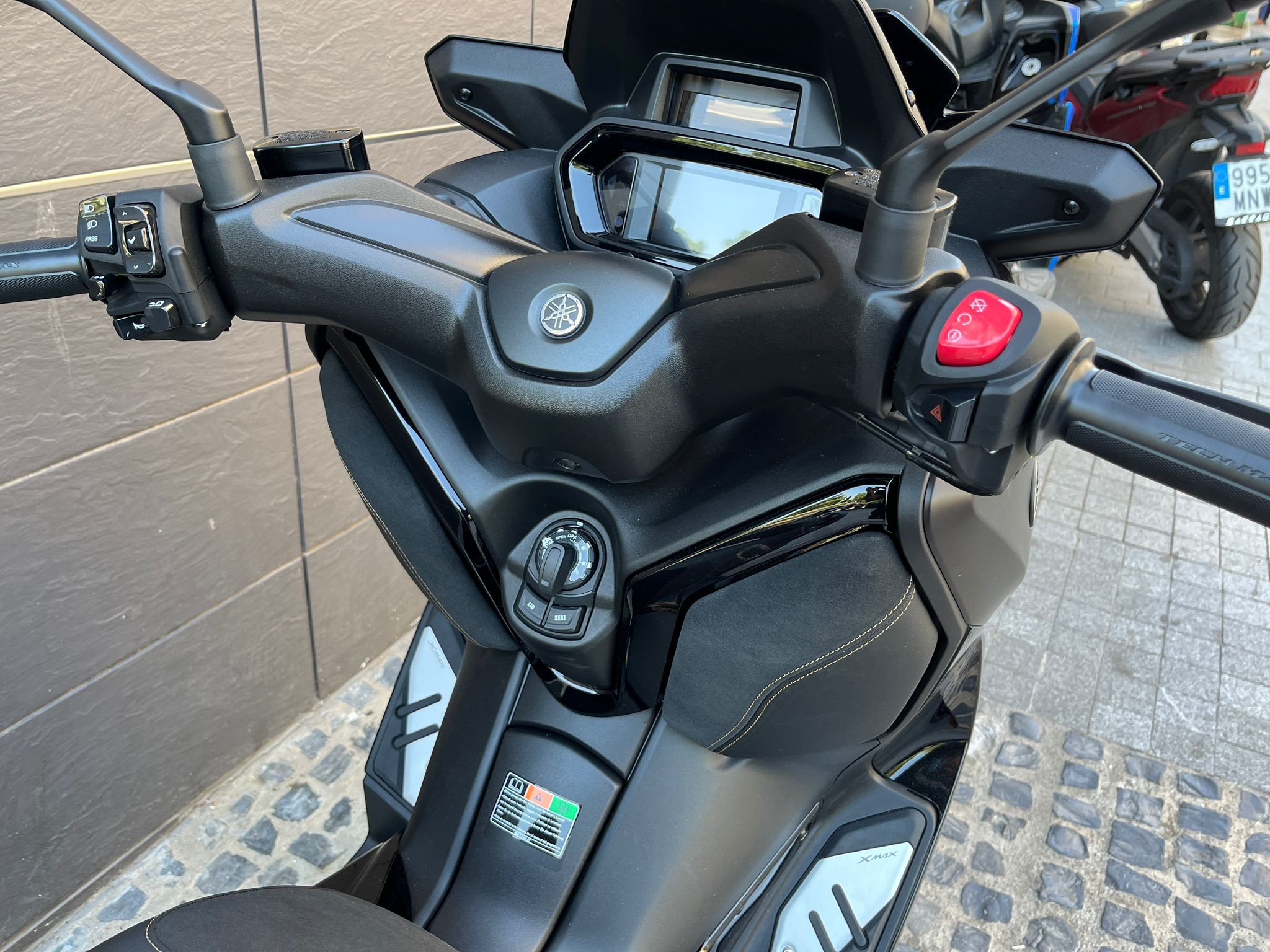 XMAX 300 TECH MAX