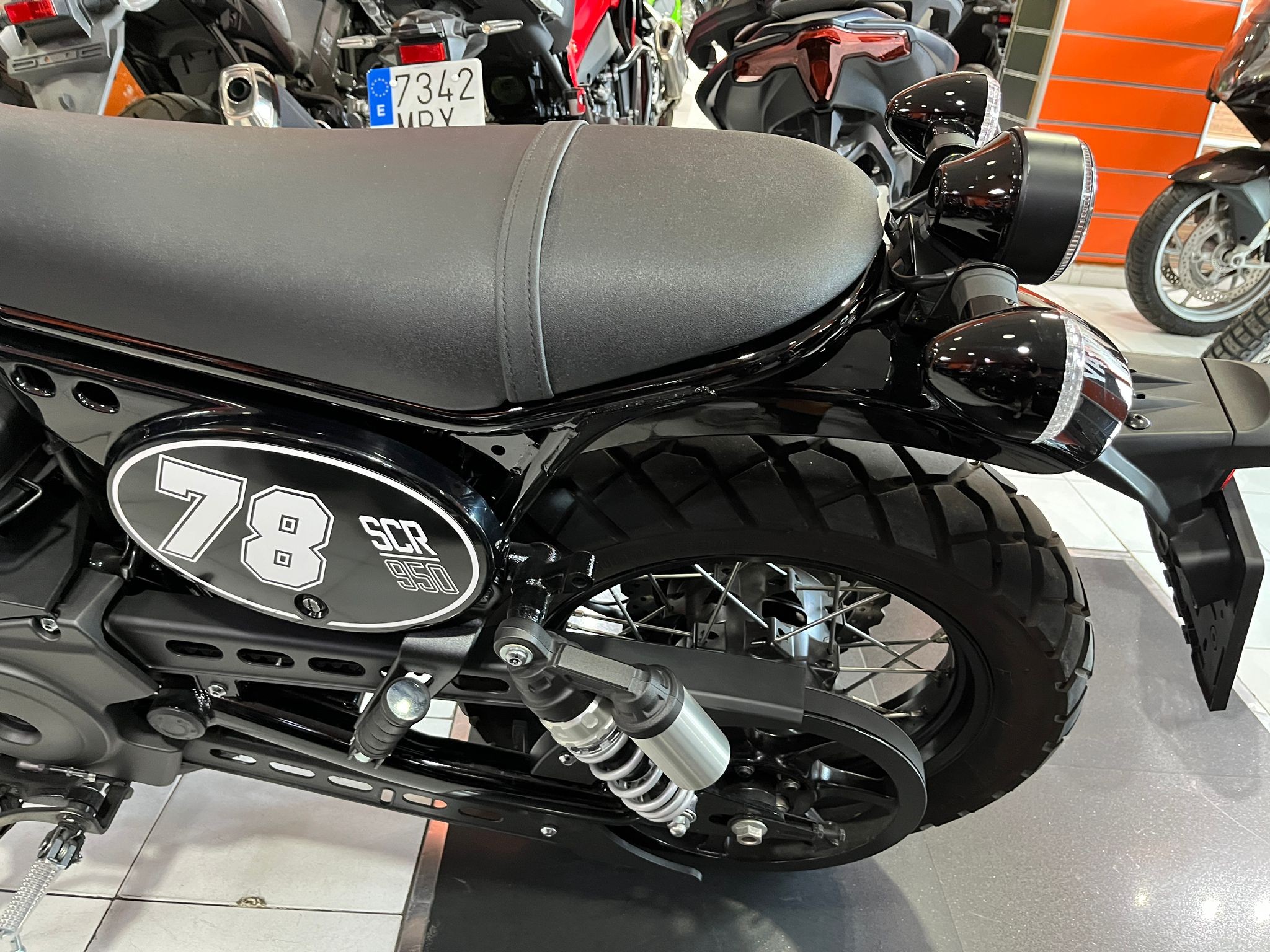 XV 950R