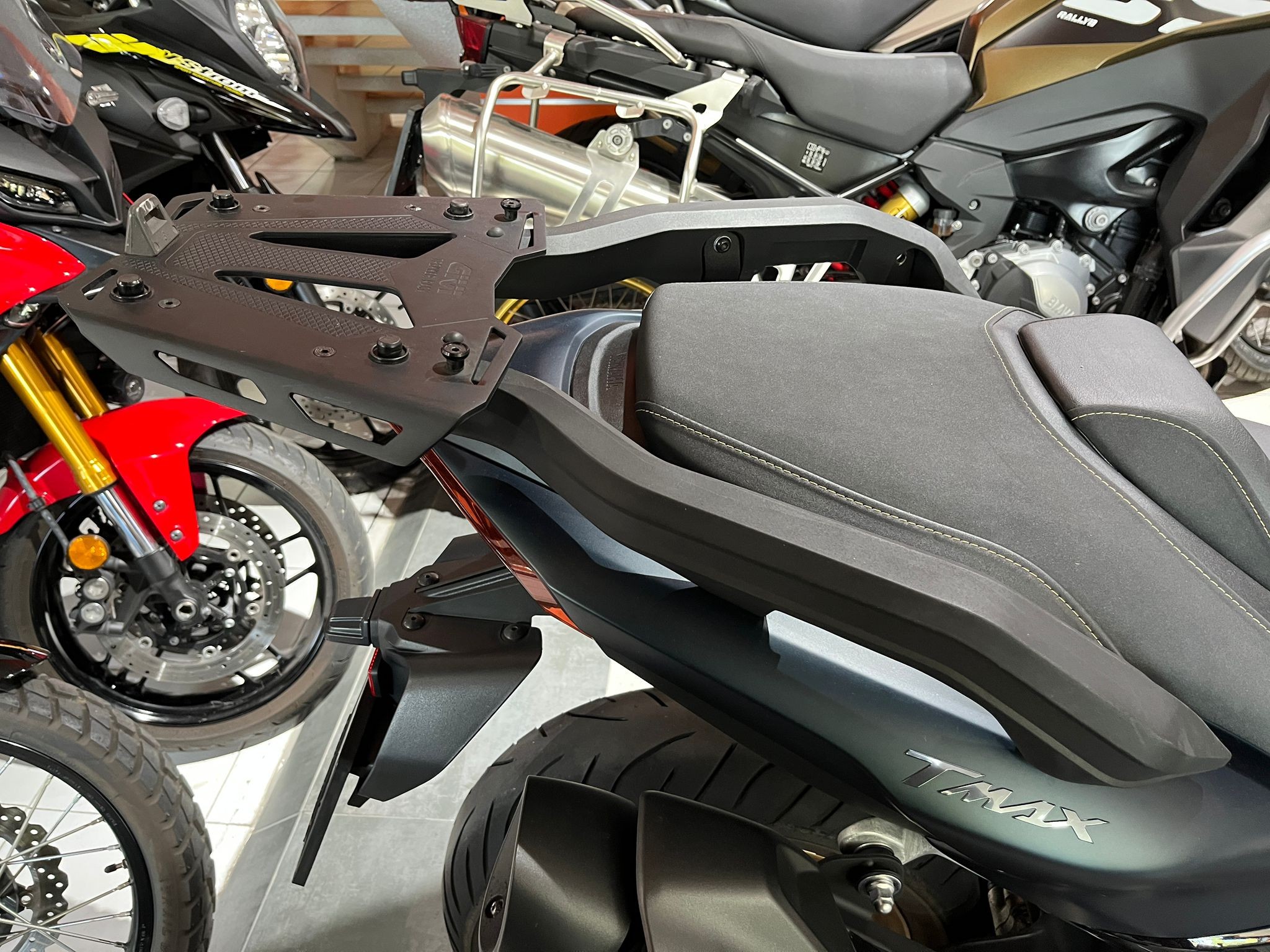 T MAX 560 (TECH MAX)