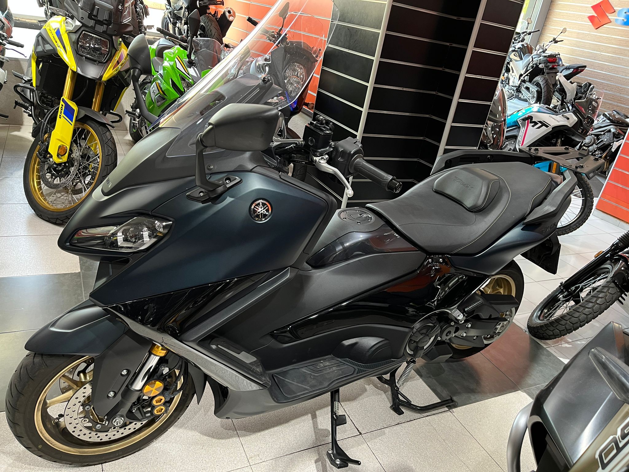 T MAX 560 (TECH MAX)