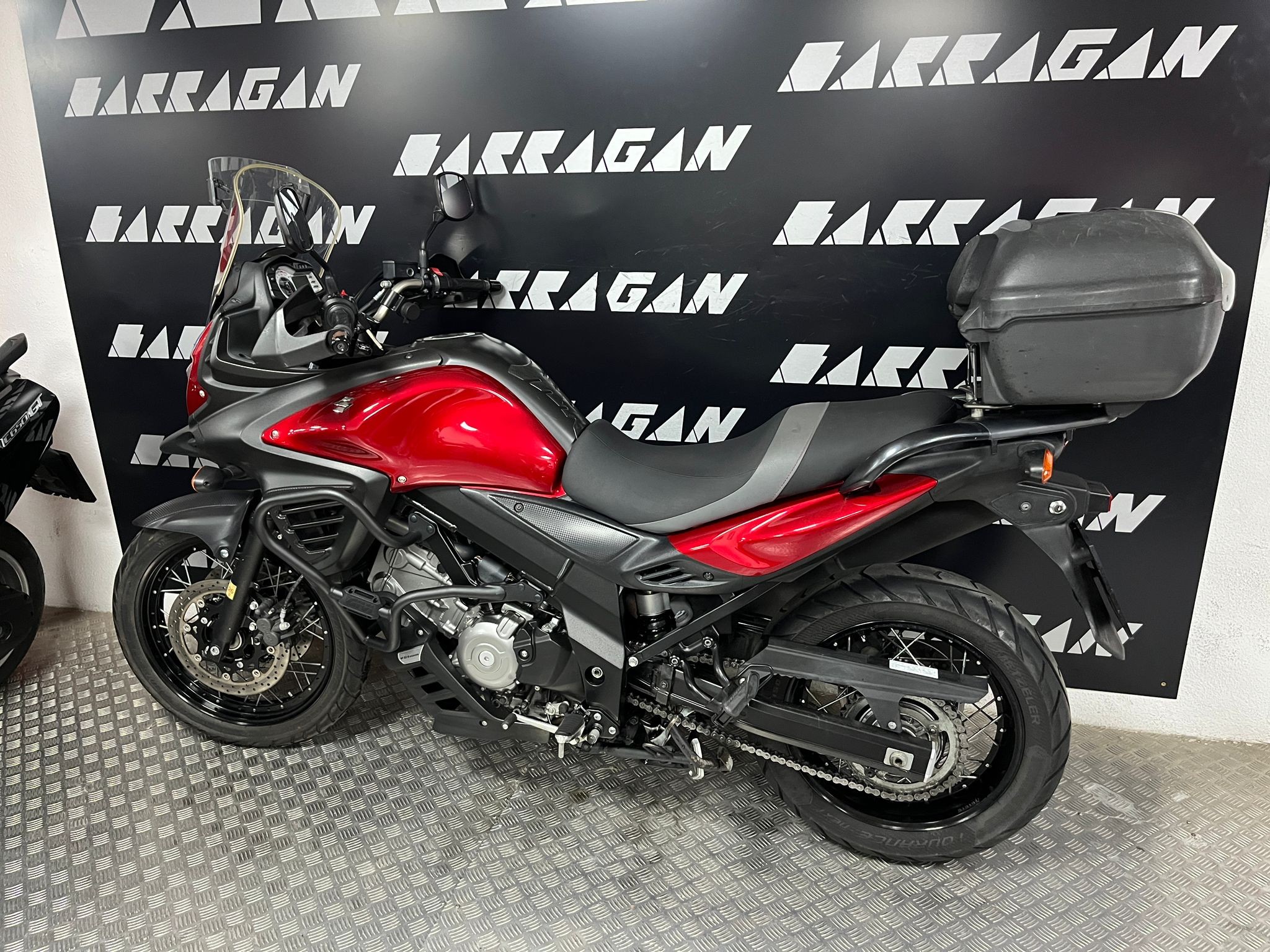 V STROM 650