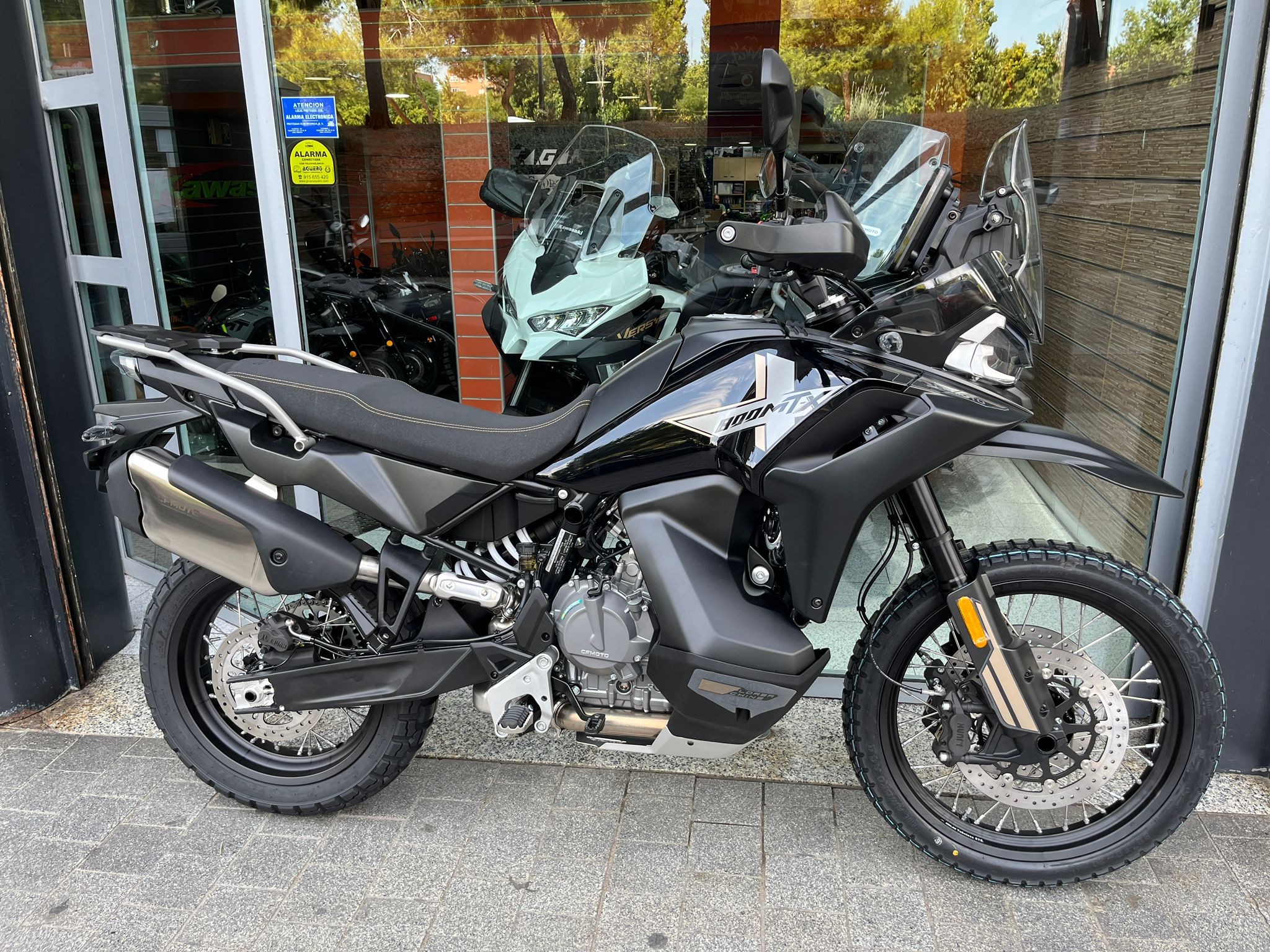 800 MT-X