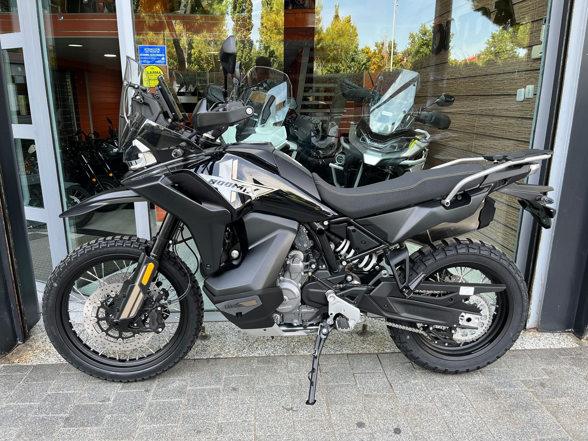 800 MT-X