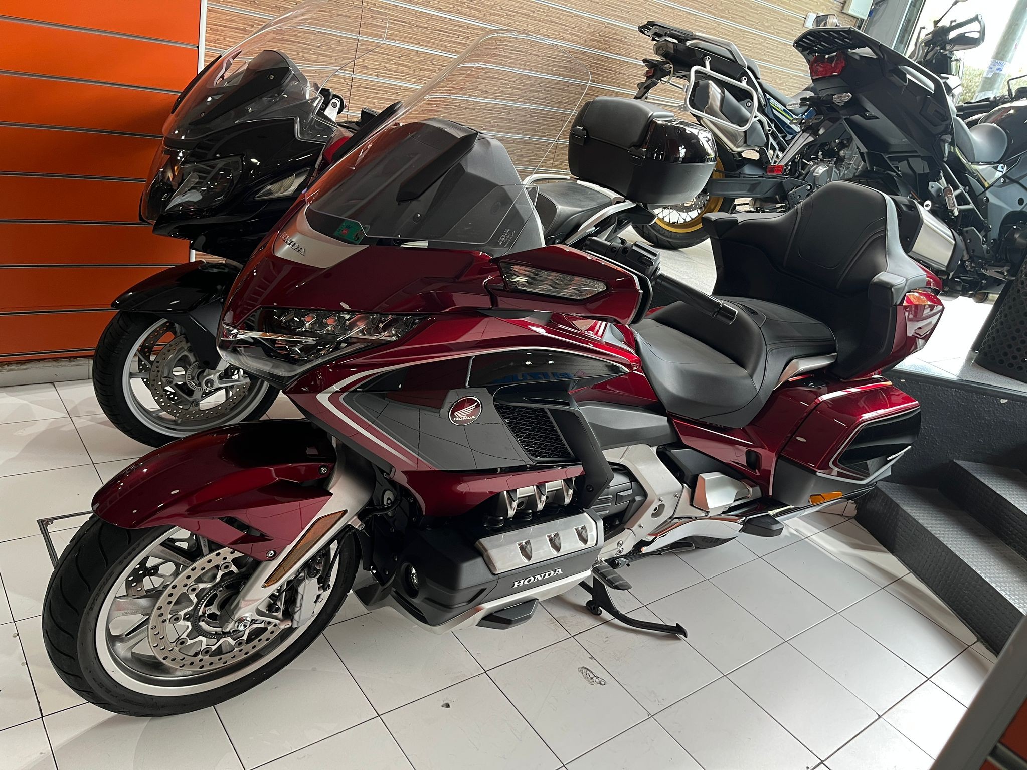 GL 1800 TOUR DCT