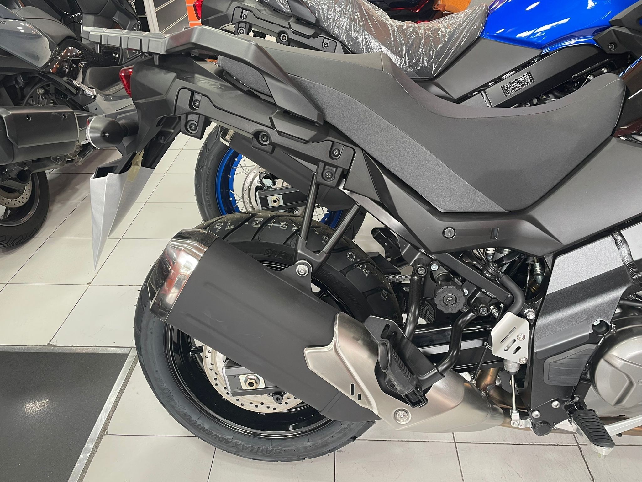 V STROM 650