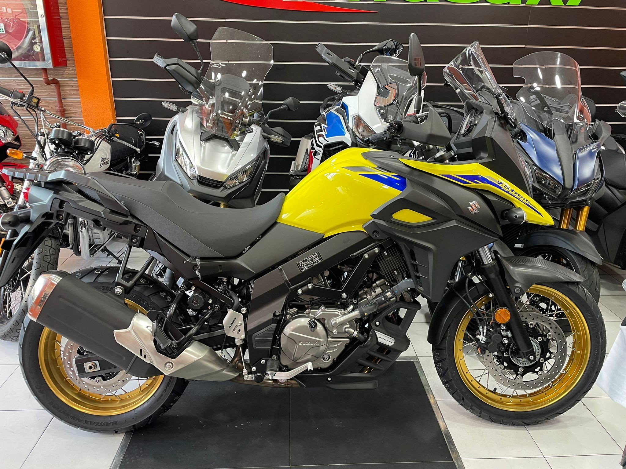 V STROM 650 XT