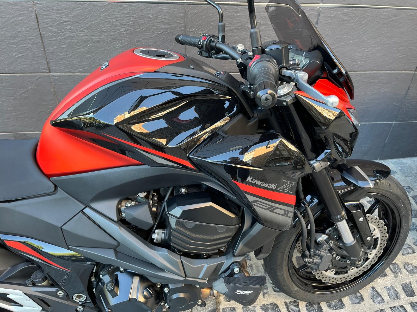 Z800e A2