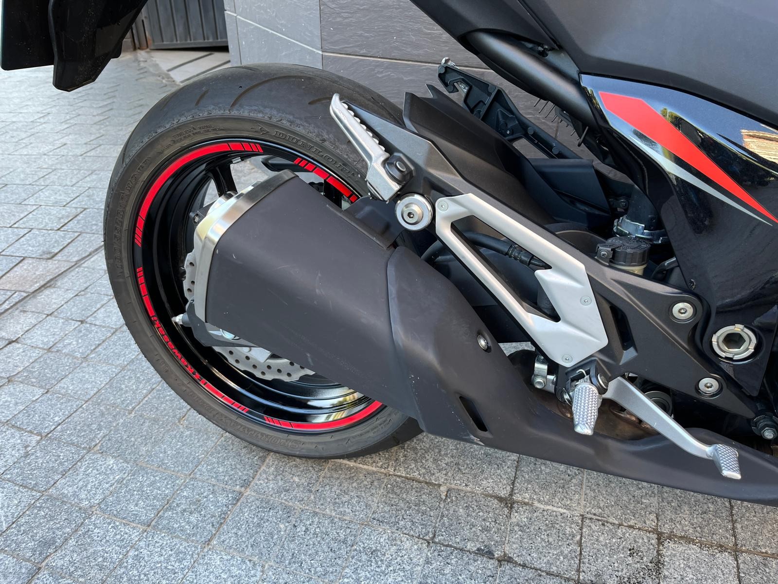 Z800e A2