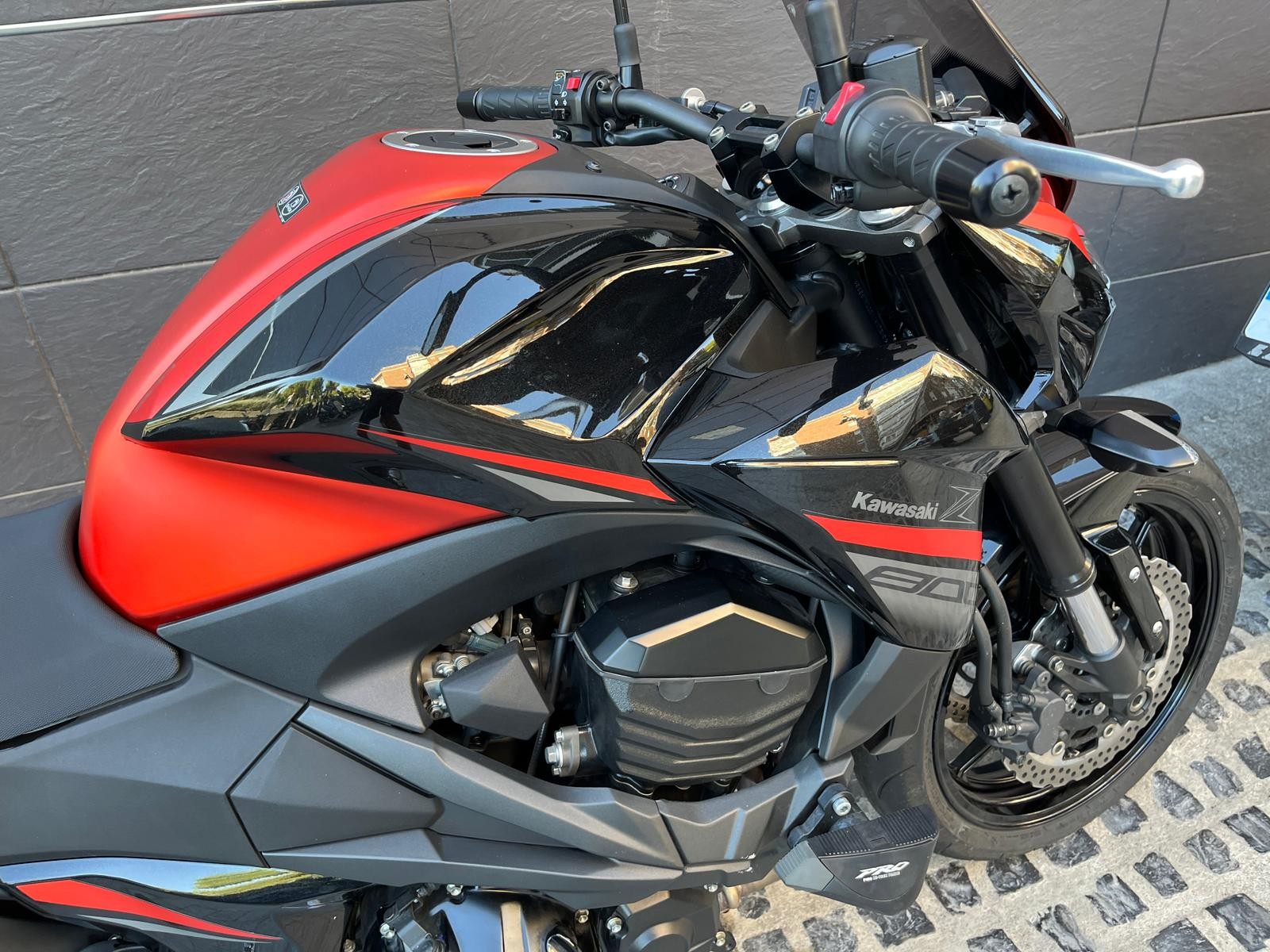 Z800e A2