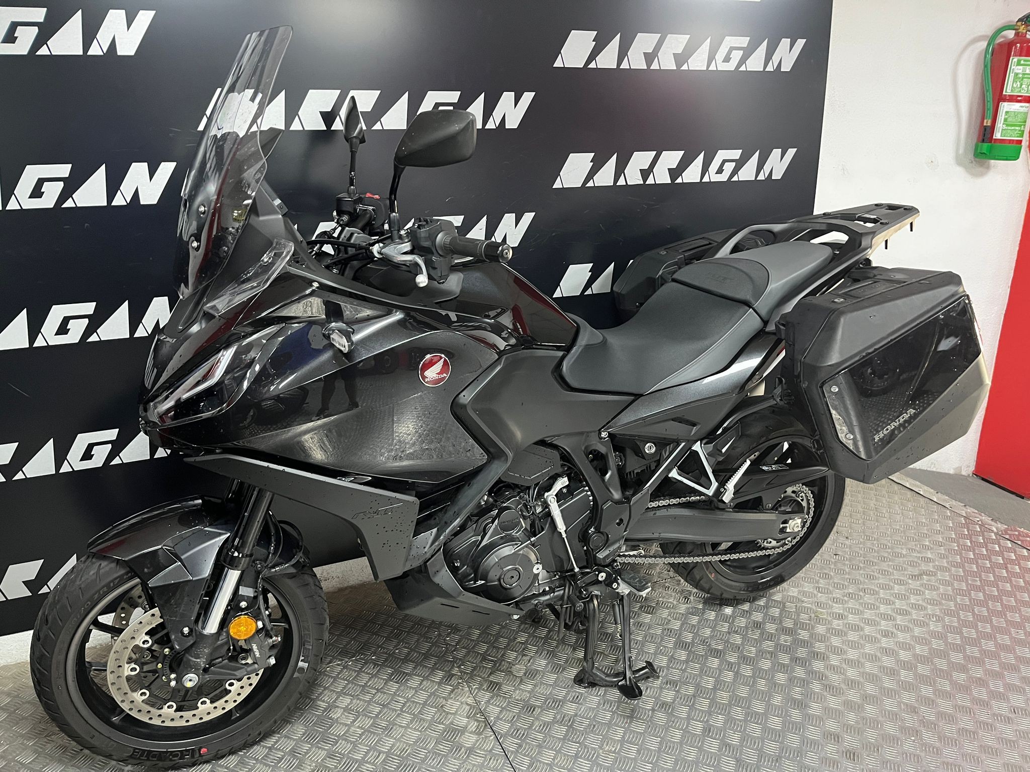 NT 1100