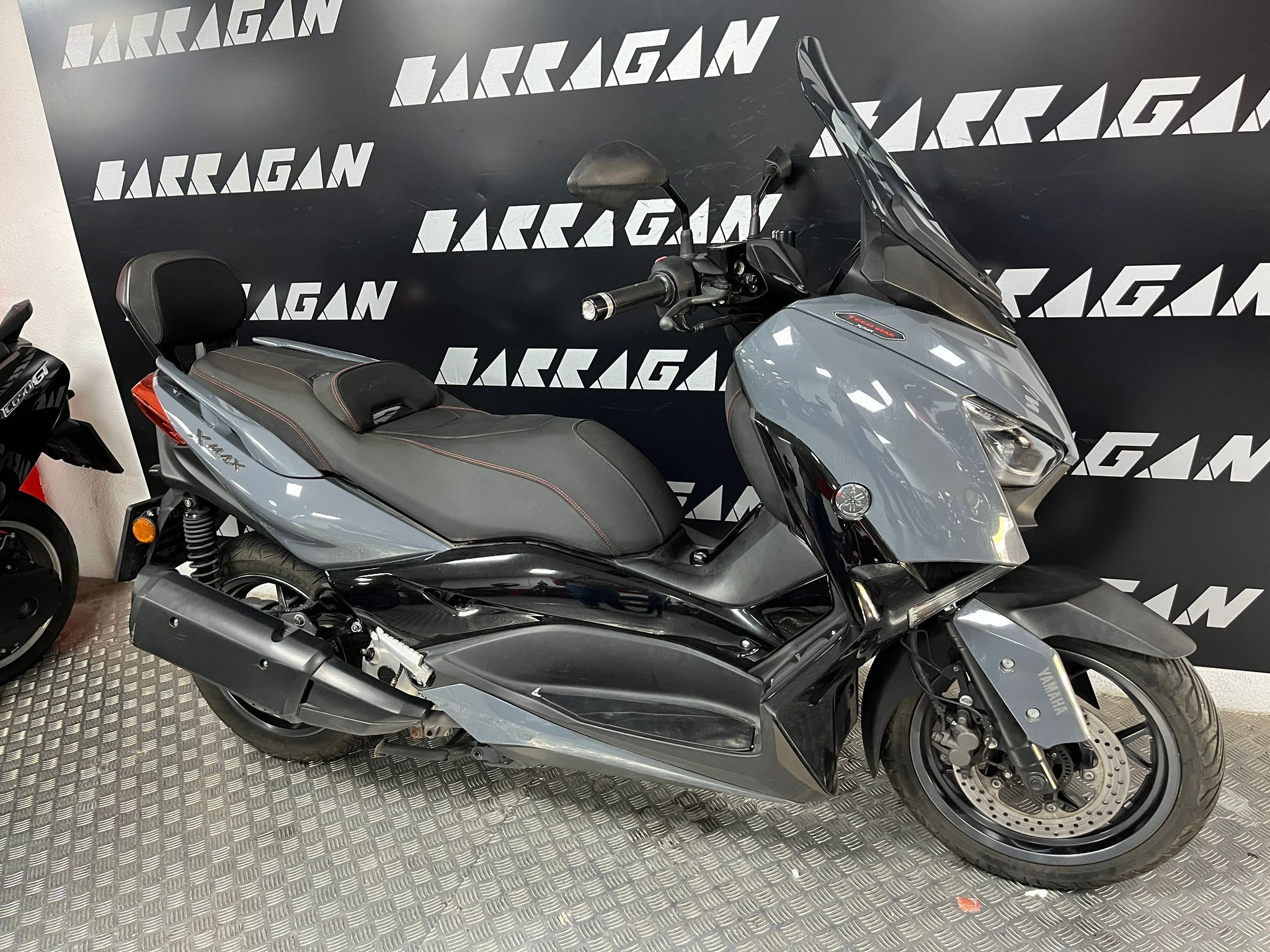 X MAX 300 TECH MAX