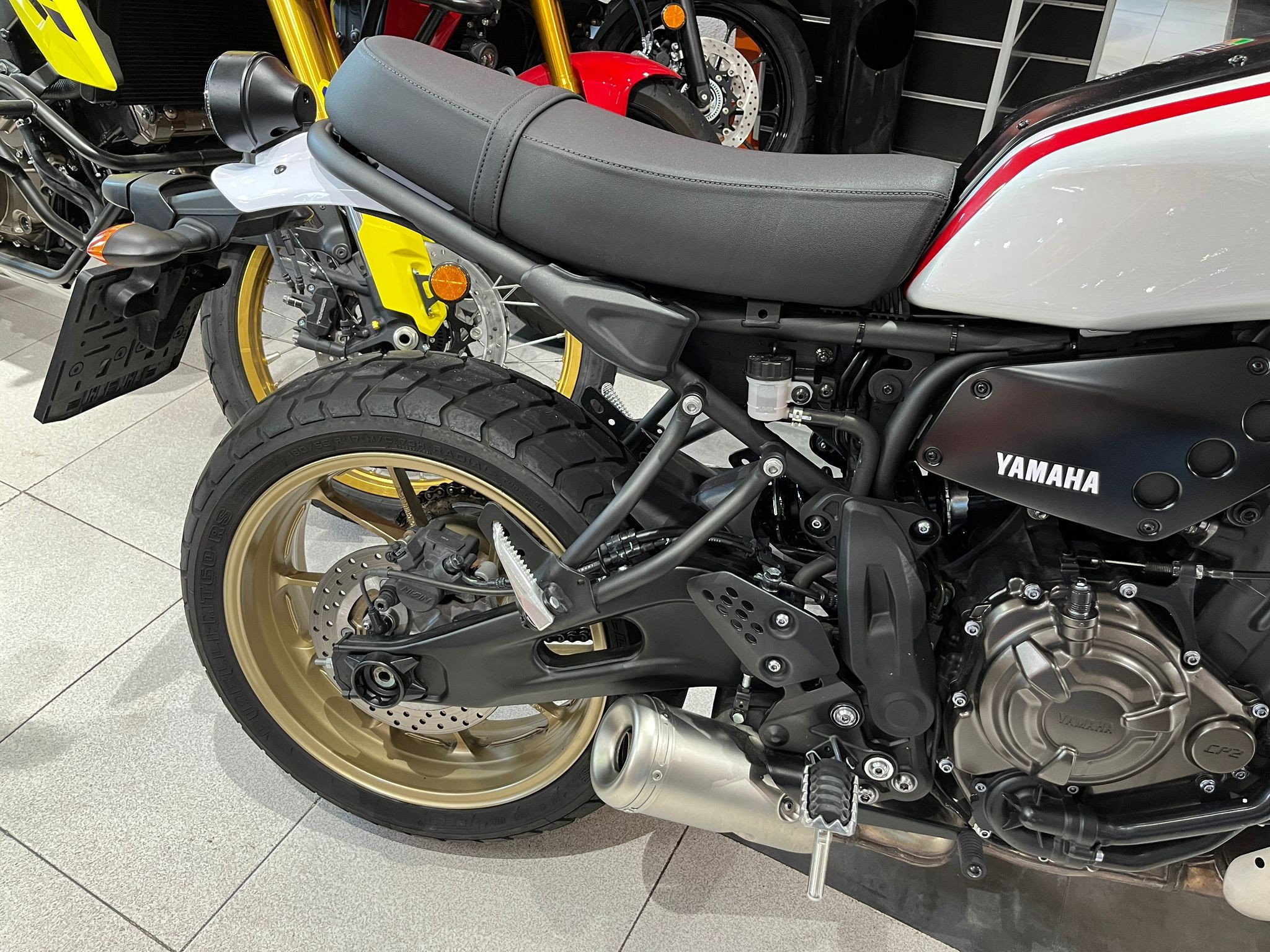 XSR 700
