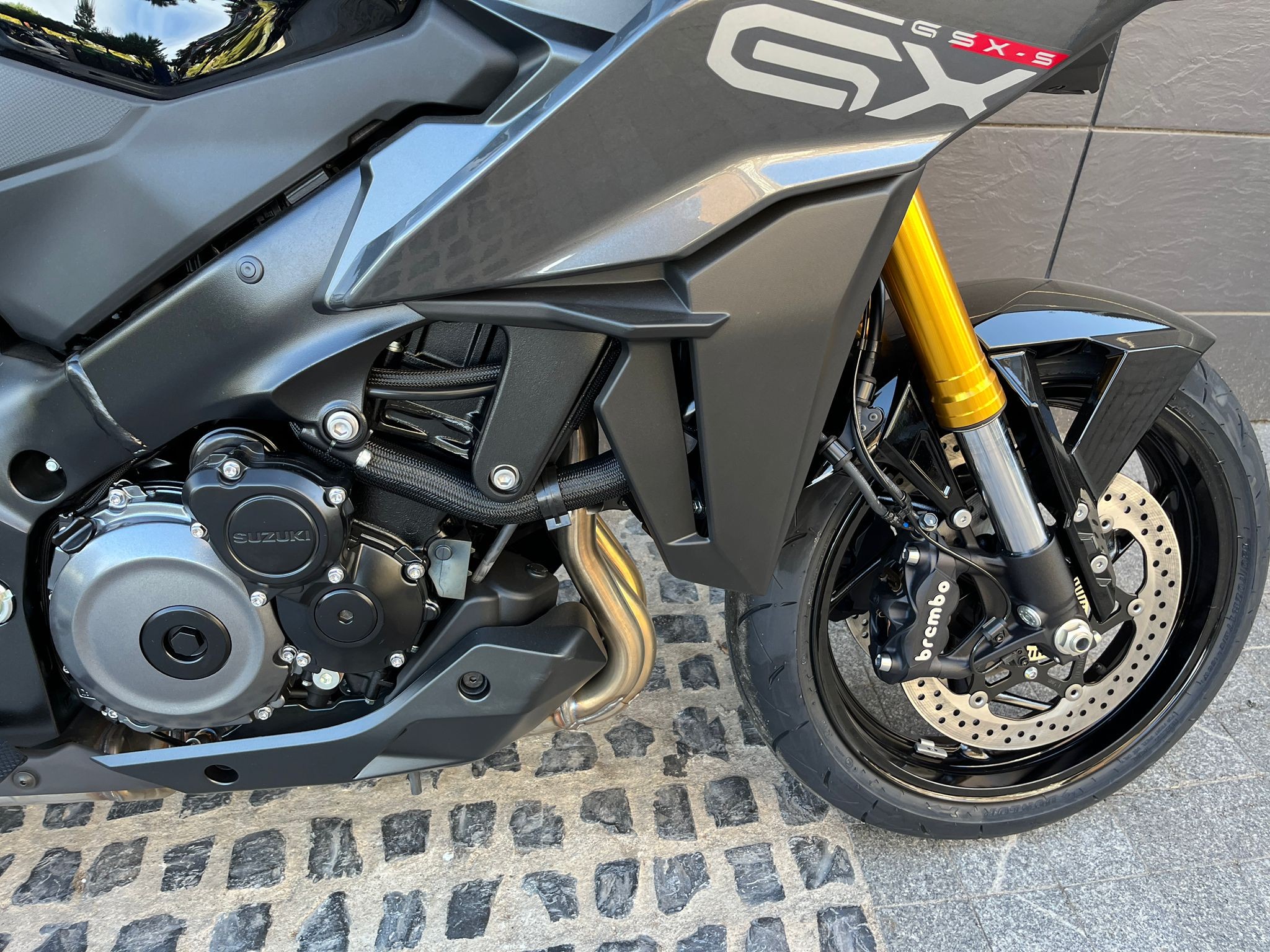 GSX-S1000GX