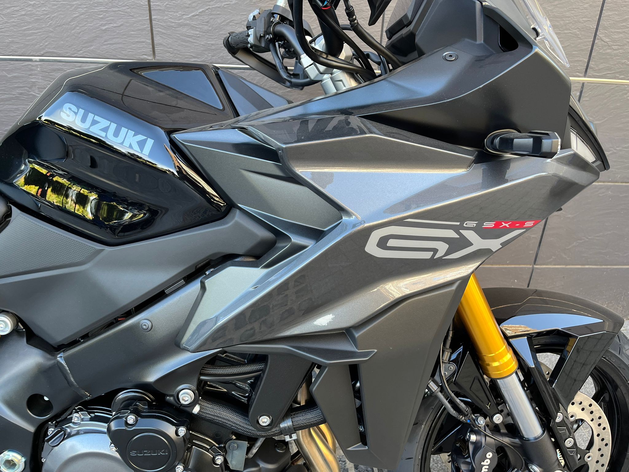 GSX-S1000GX