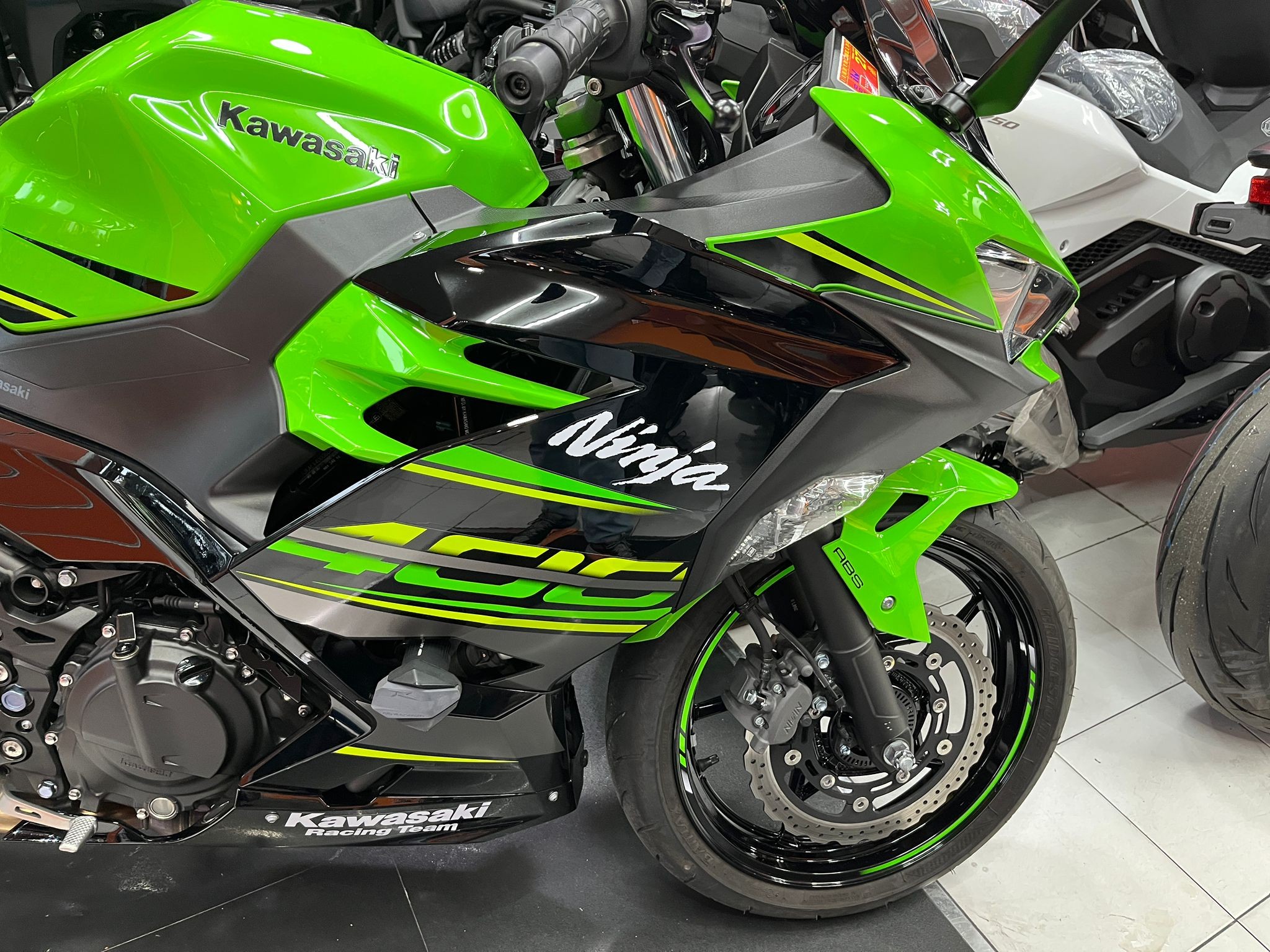 NINJA 400