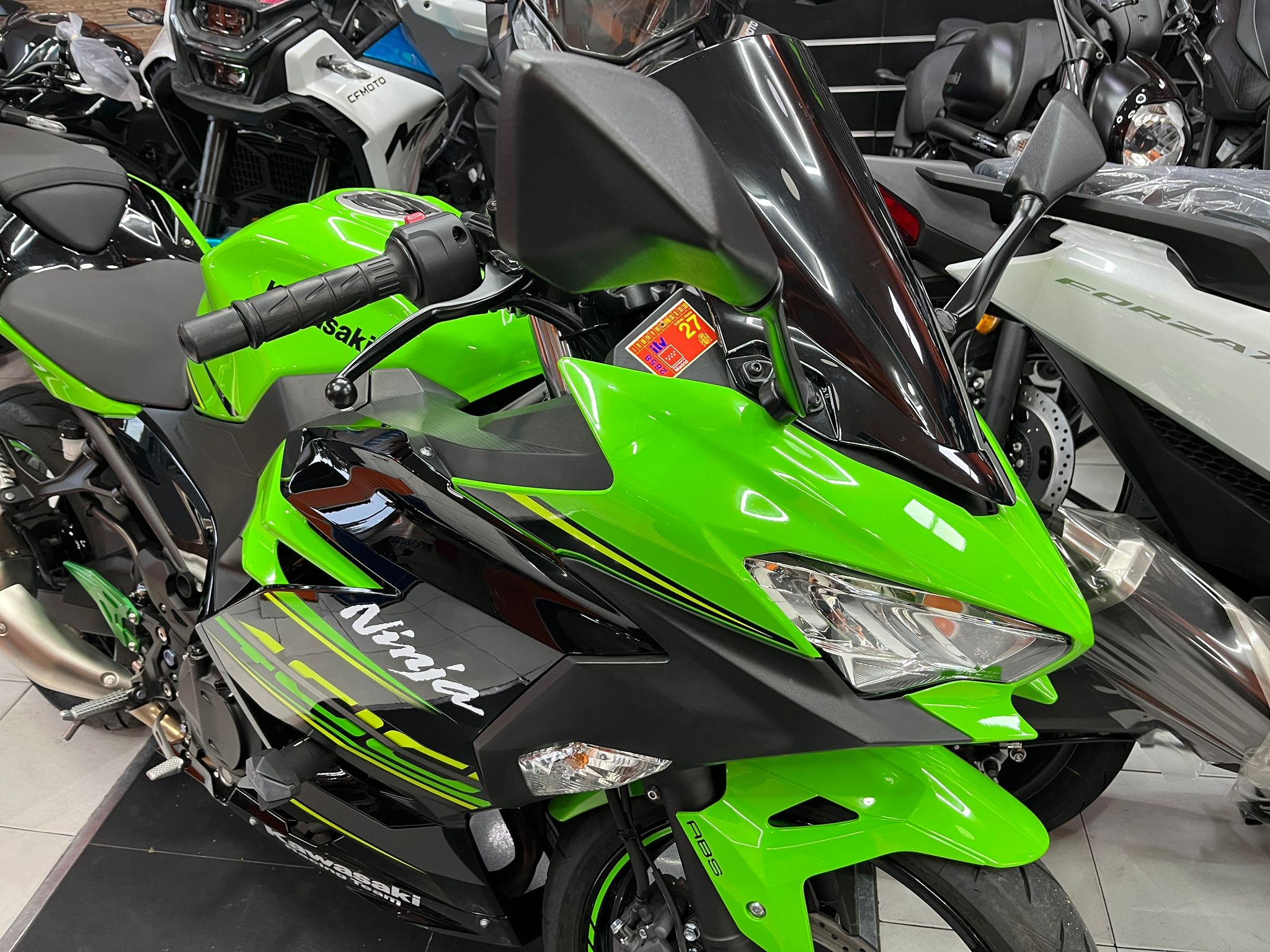 NINJA 400