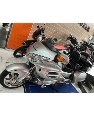 GL 1800
