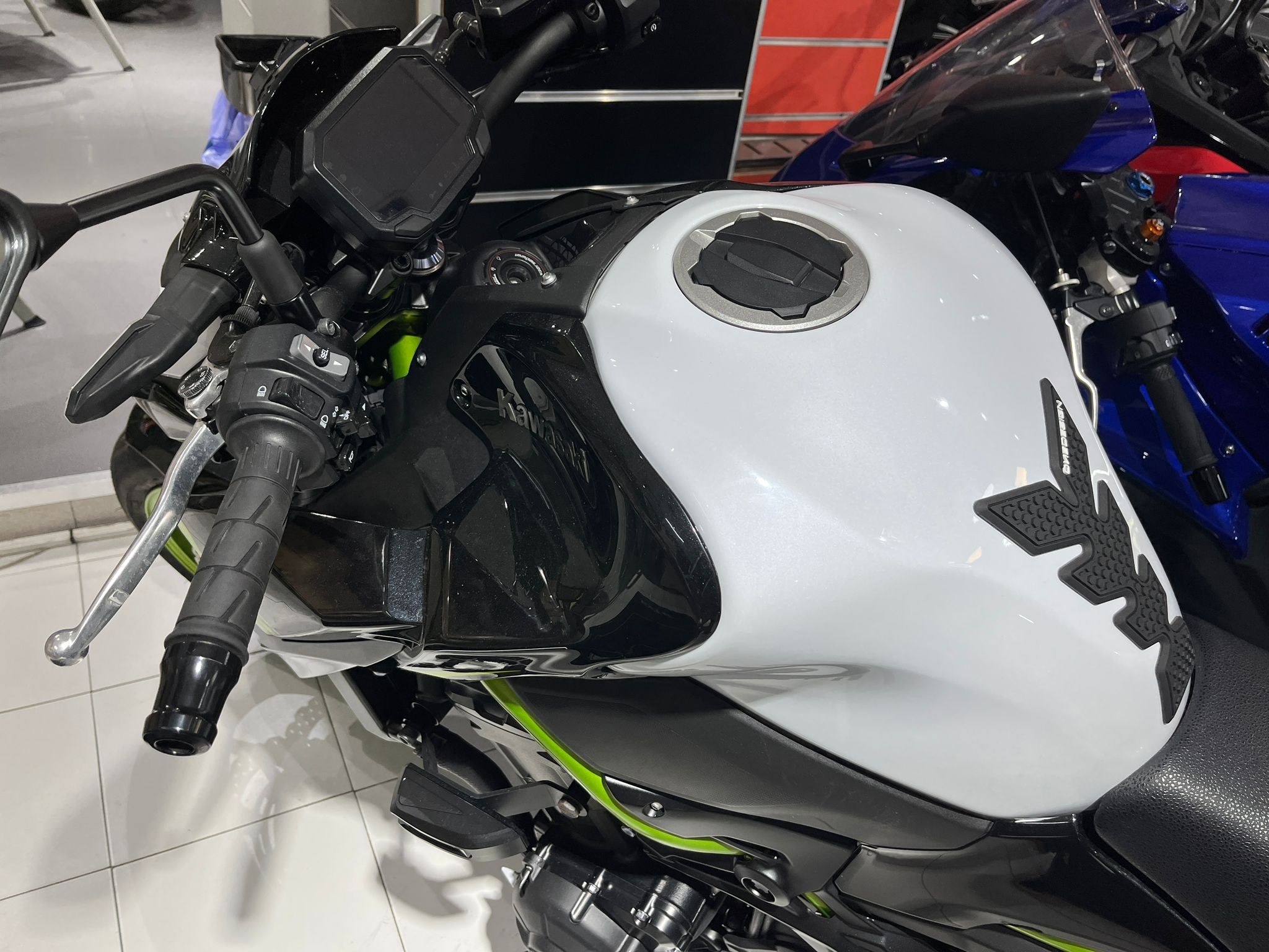 Z900 FULL