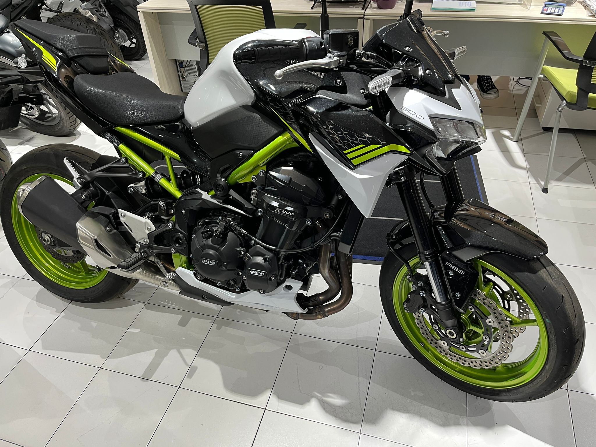 Z900 FULL