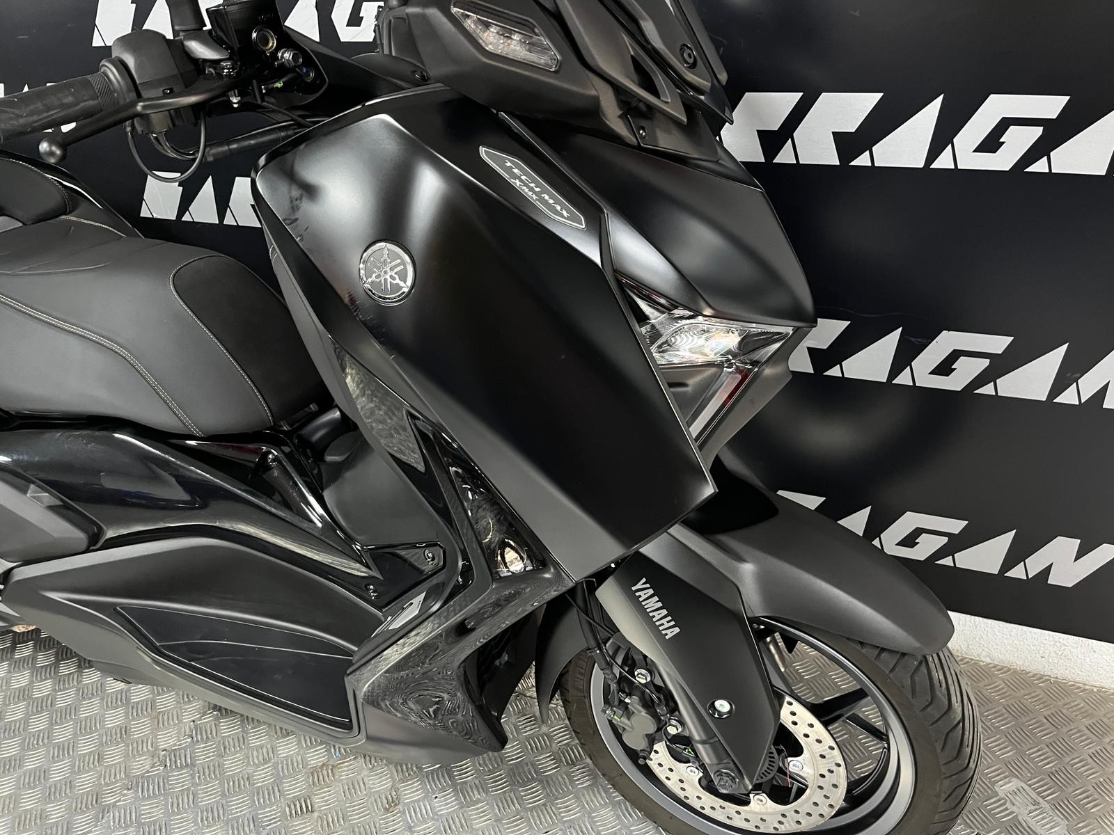 X-MAX 125 TECH MAX