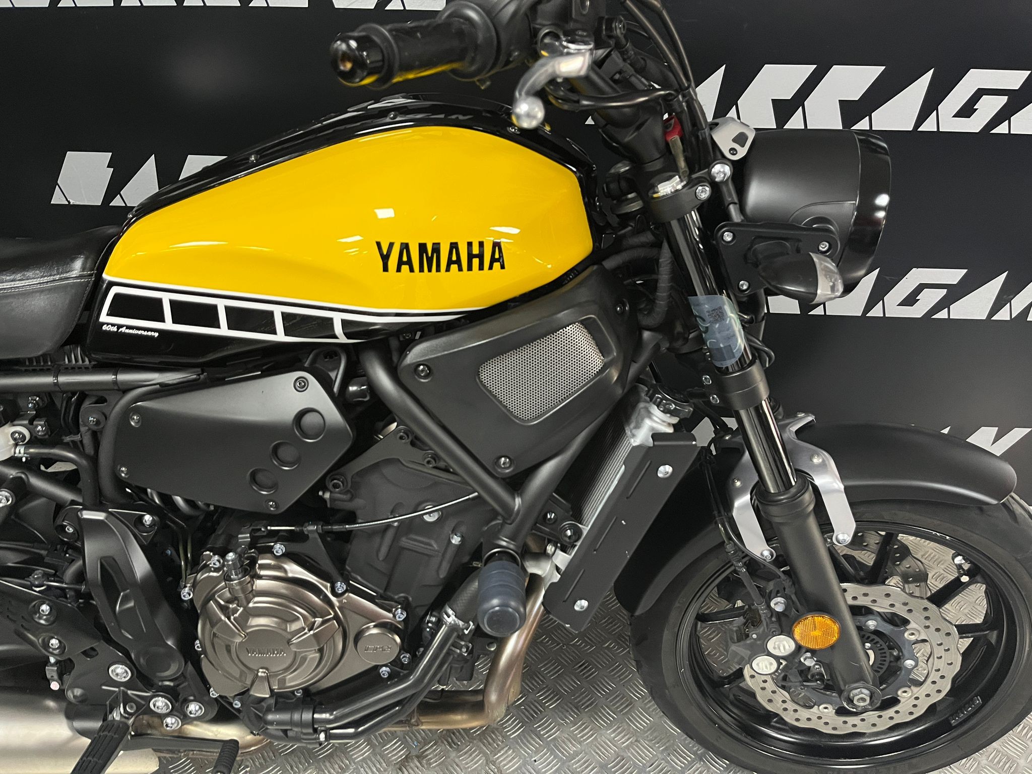 XSR 700