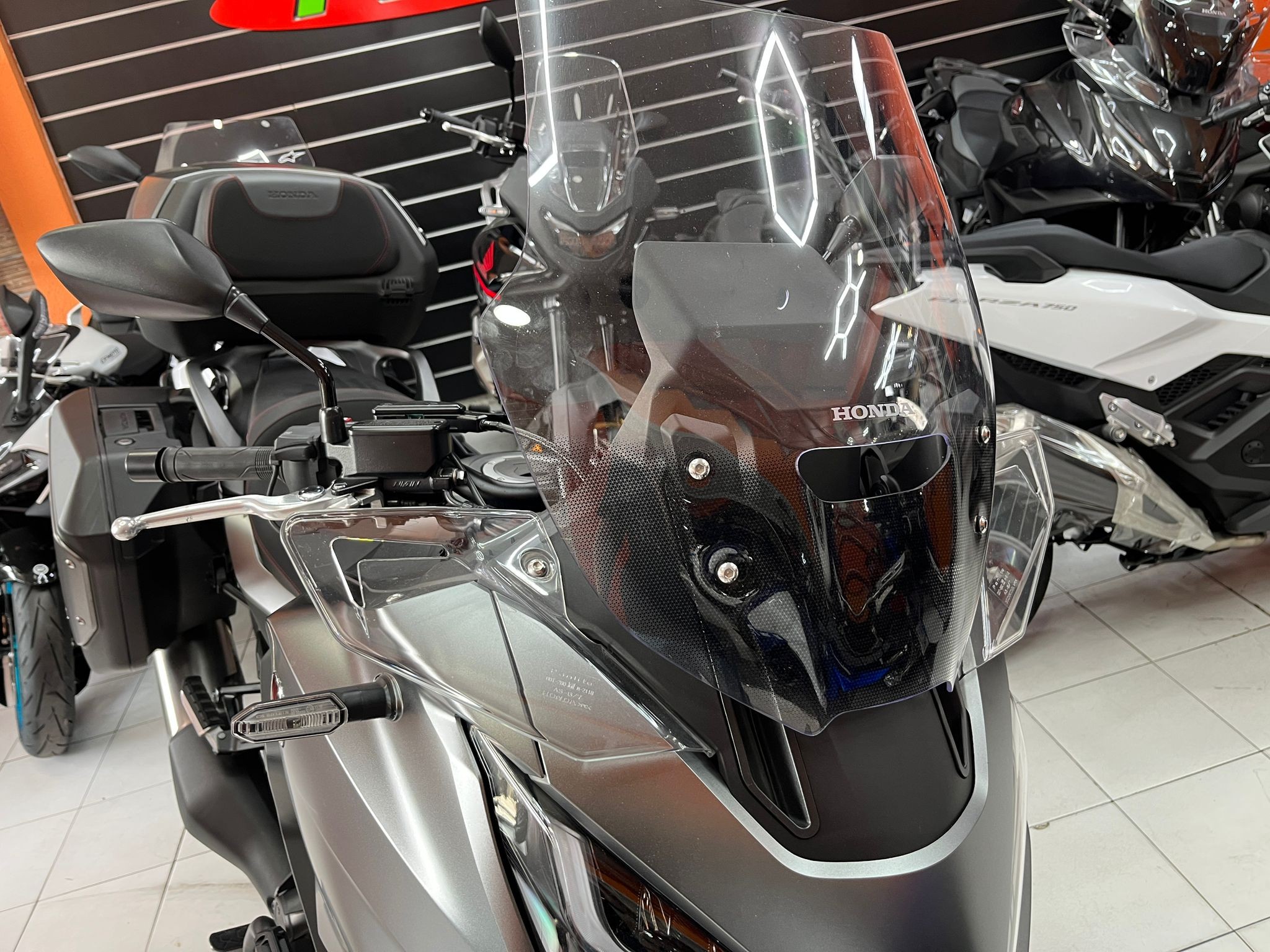 NT 1100 DCT