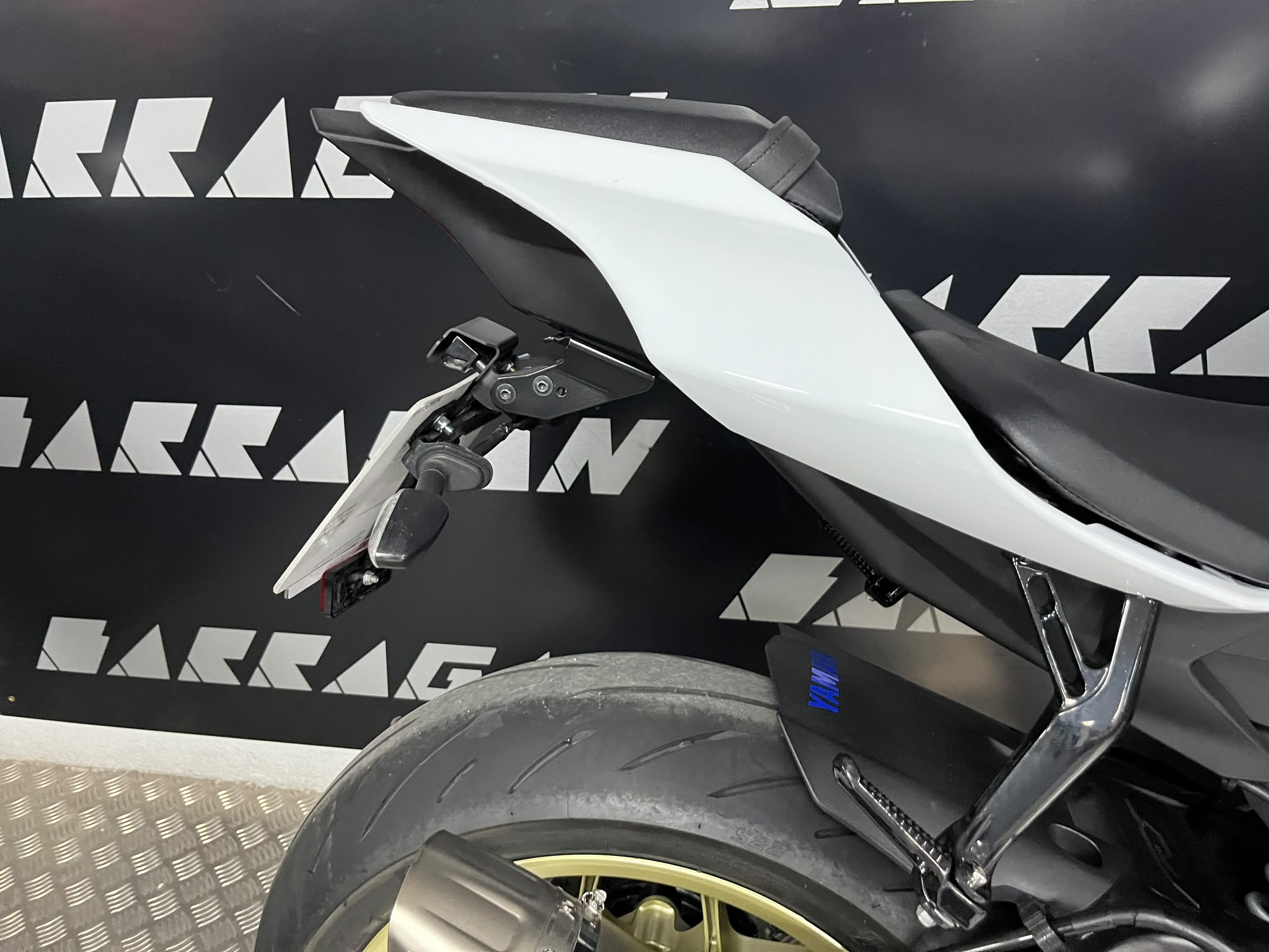 YZF-R1