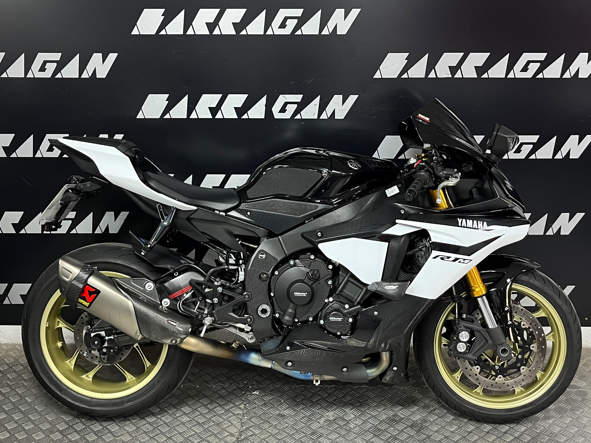 YZF-R1