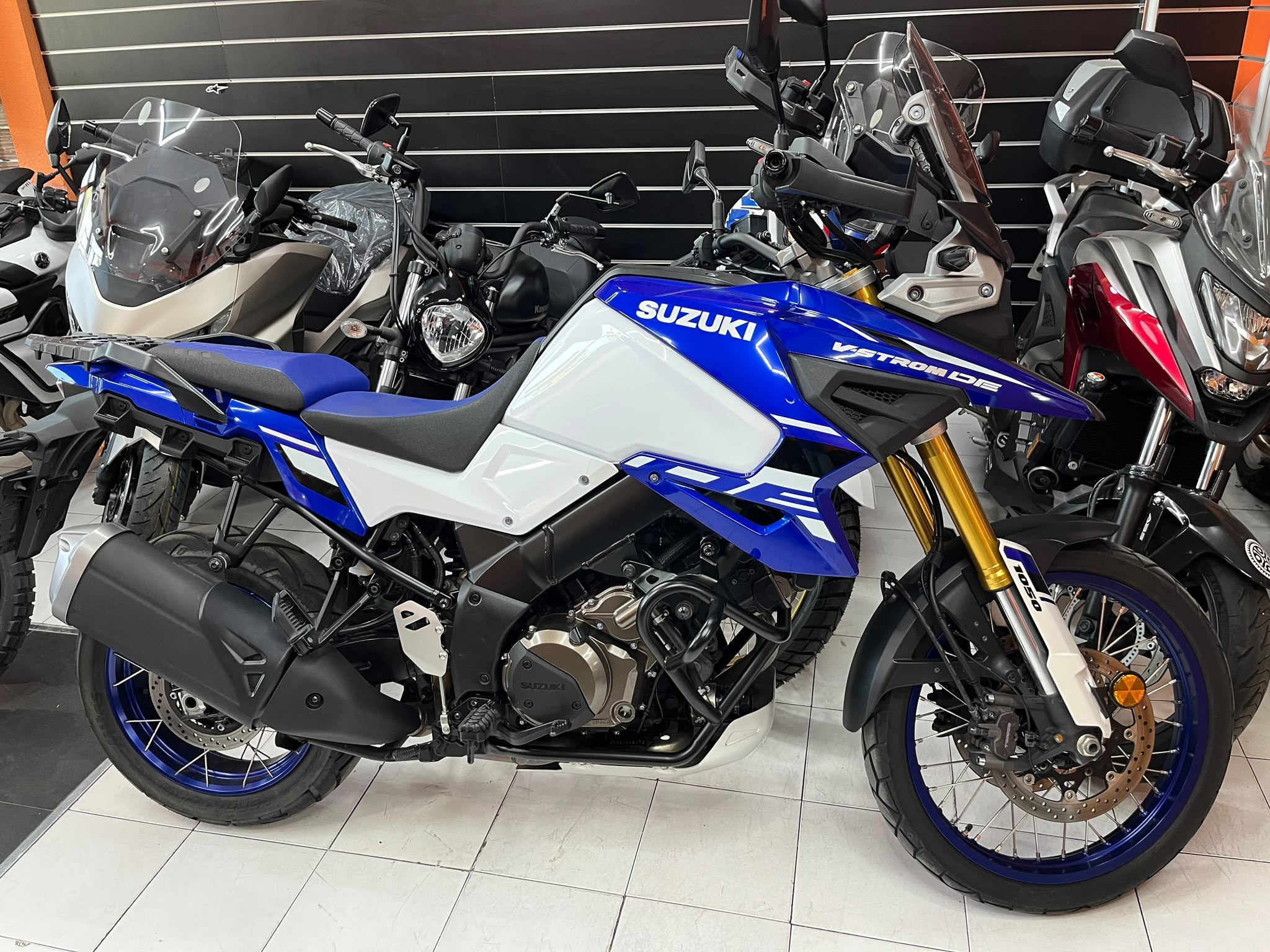 V-STROM 1050 DE