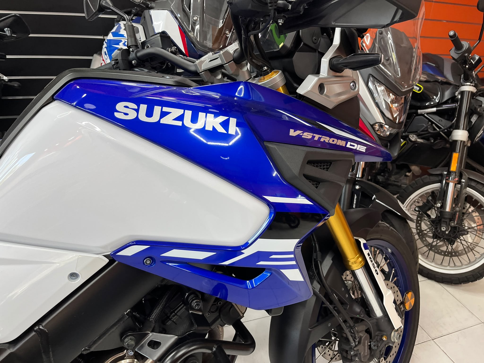 V-STROM 1050 DE
